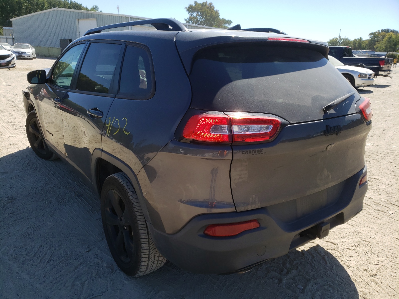 Photo 3 from auction – 2016 JEEP CHEROKEE L with VIN 1C4PJLCB0GW127543