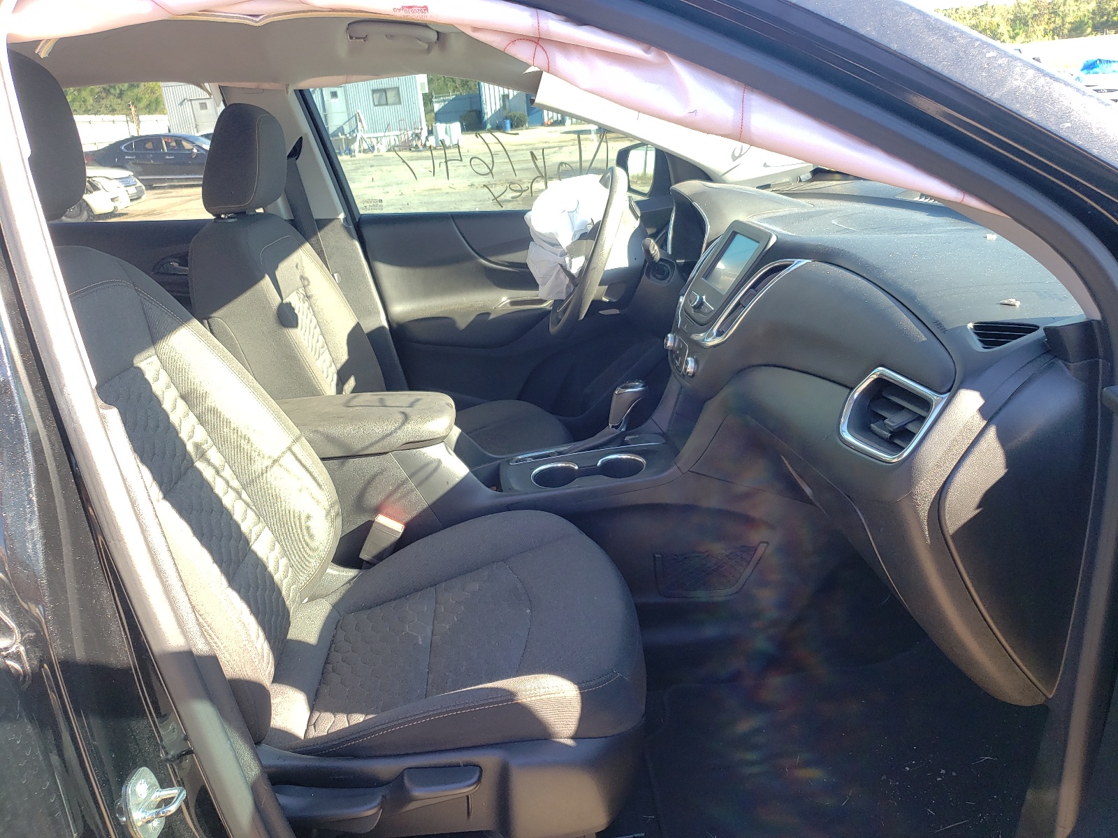 Photo 5 from auction – 2018 CHEVROLET EQUINOX LT with VIN 2GNAXJEVXJ6322272