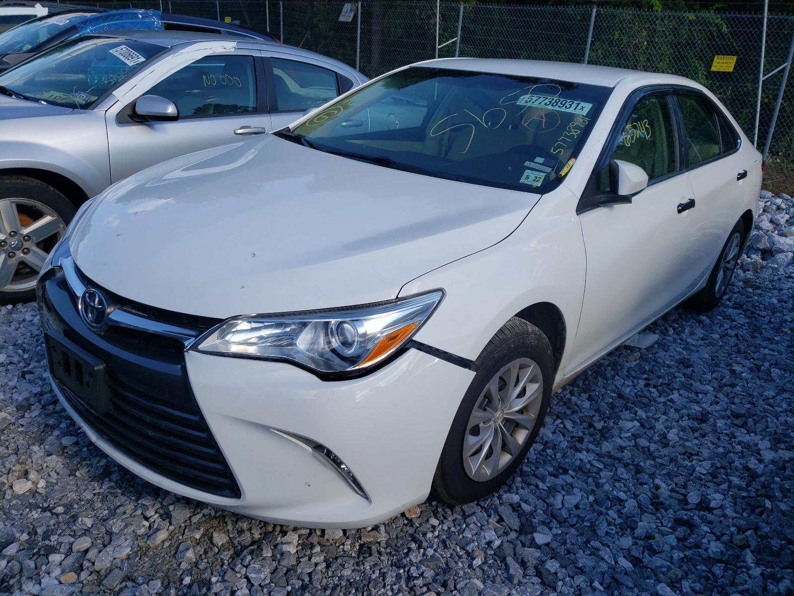 Photo 2 from auction – 2017 TOYOTA CAMRY with VIN 4T1BF1FK7HU385255