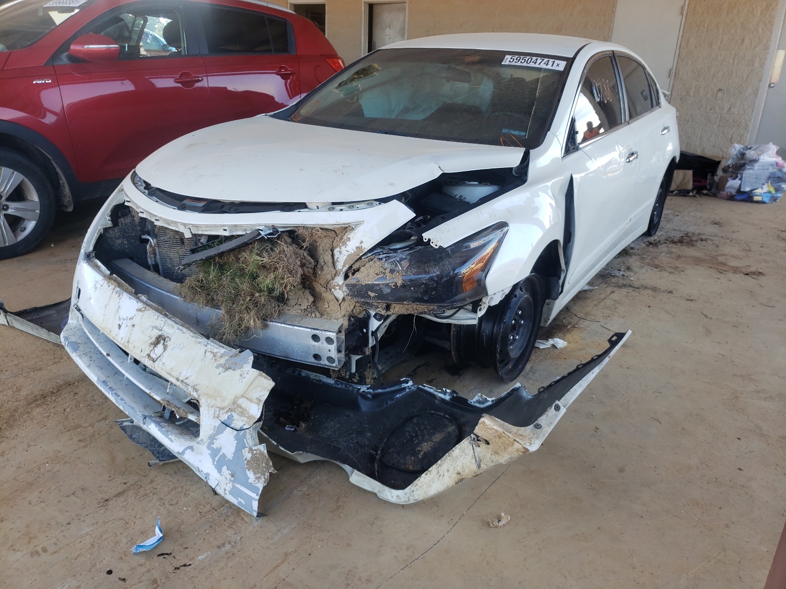 Photo 2 from auction – 2015 NISSAN ALTIMA 2.5 with VIN 1N4AL3AP4FC268474