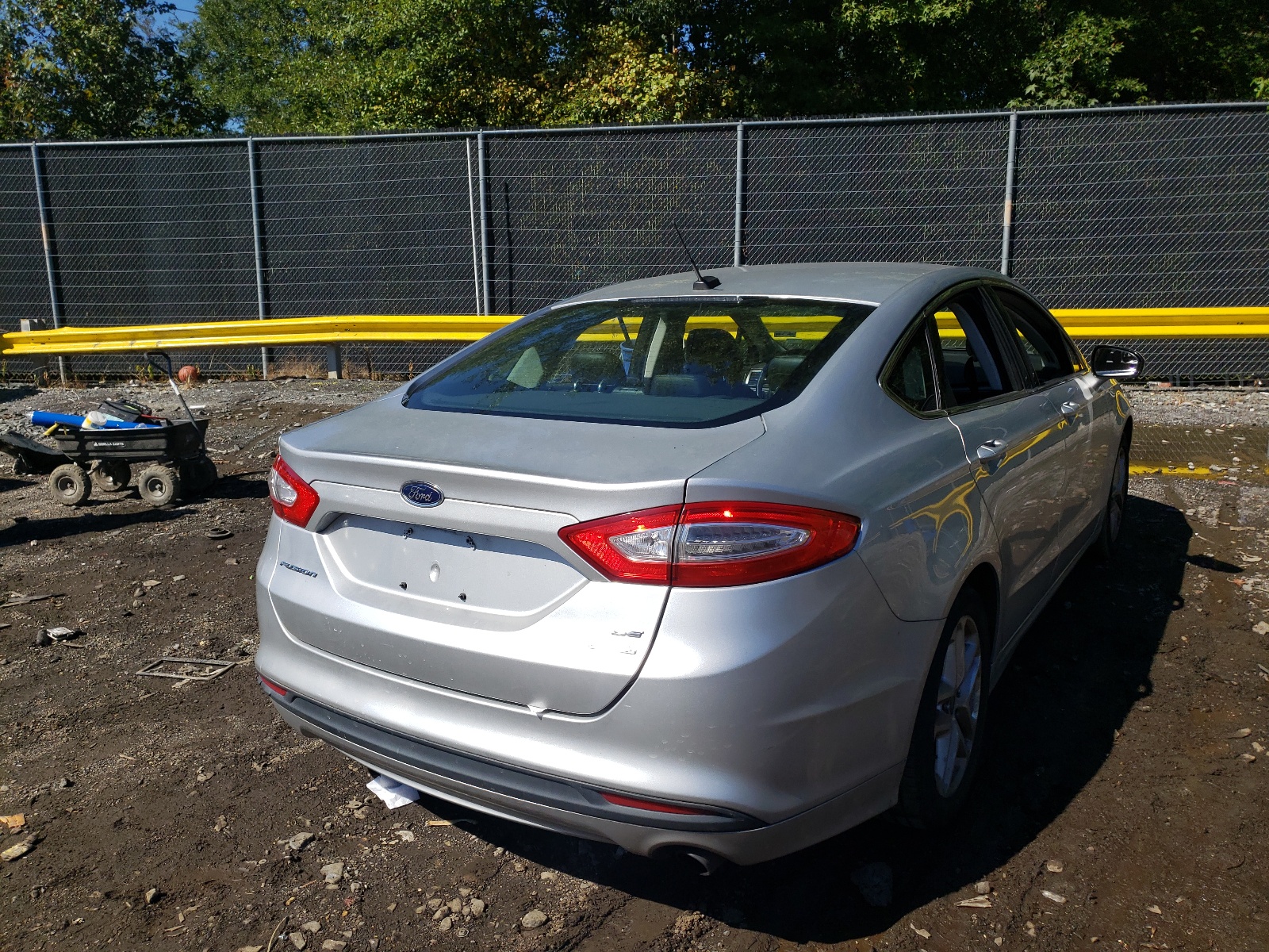 Photo 4 from auction – 2013 FORD FUSION SE with VIN 3FA6P0HR6DR255403