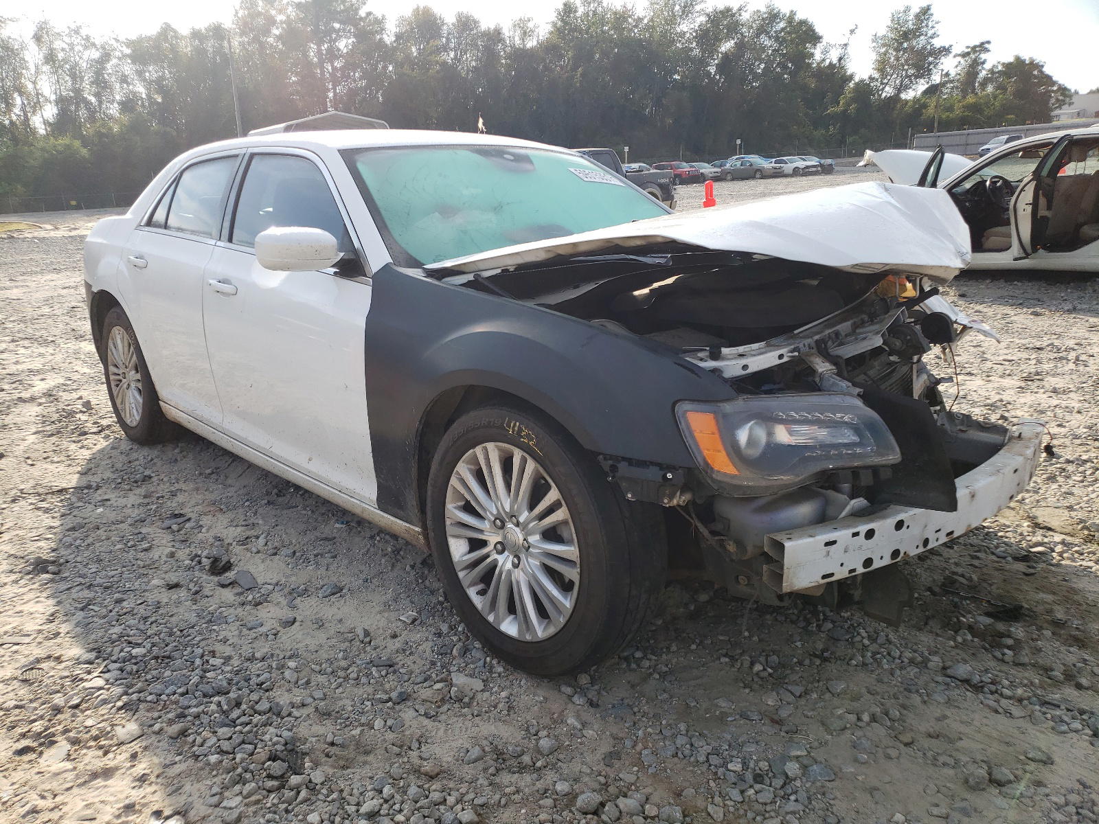 CHRYSLER 300 2013 with VIN 2C3CCARG7DH505839 - Photo from auction