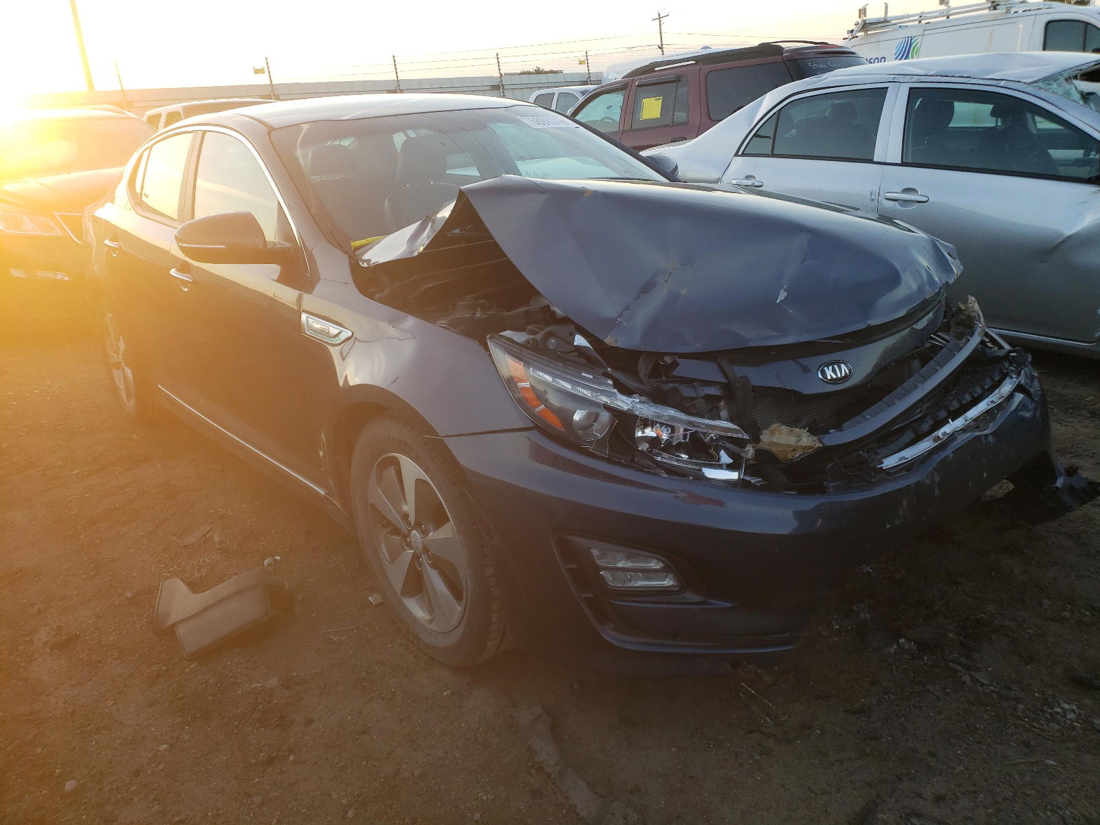 KIA OPTIMA HYB 2014 with VIN KNAGN4AD1E5075130 - Photo from auction