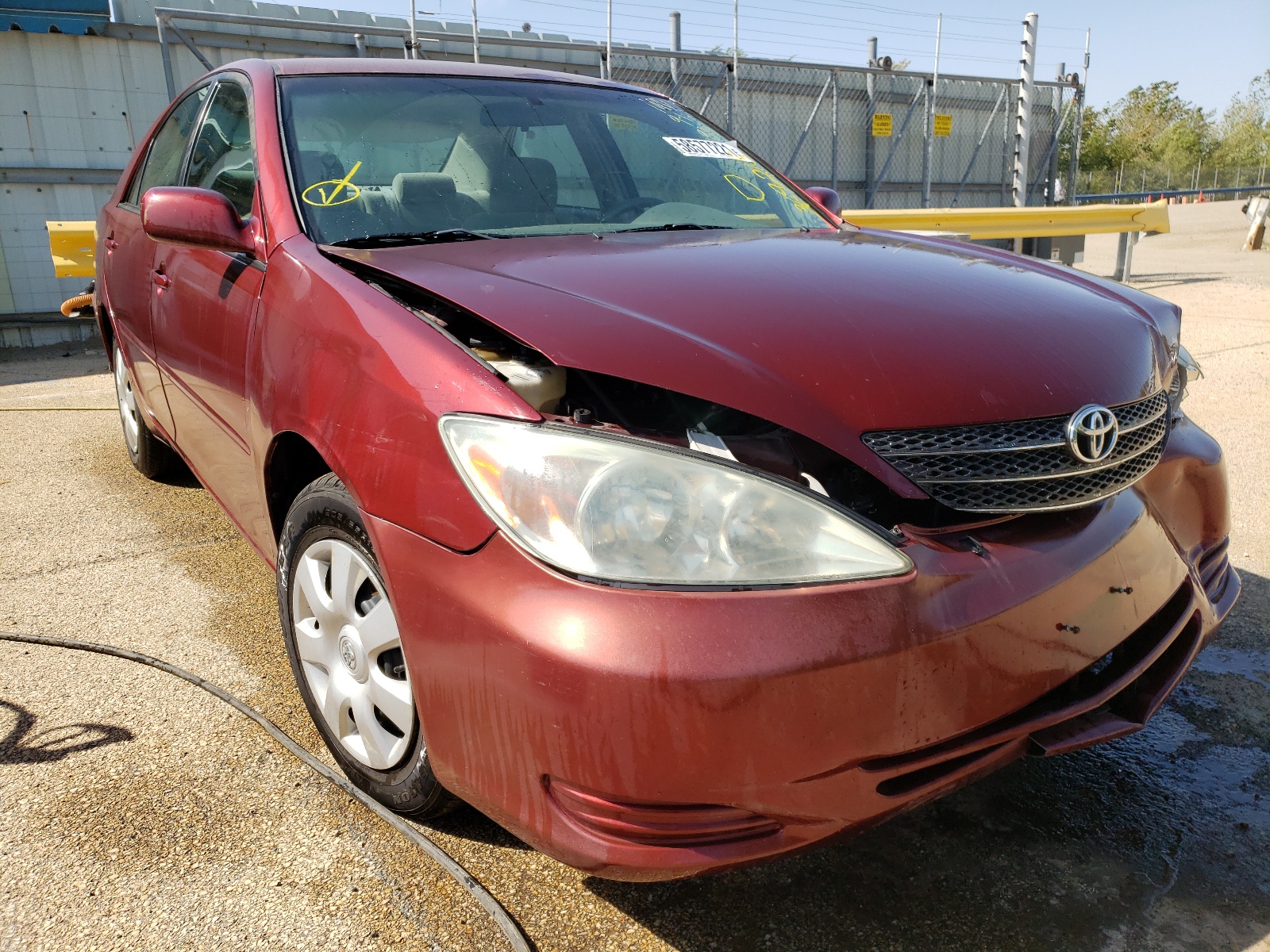 Photo 1 from auction – 2004 TOYOTA CAMRY LE with VIN 4T1BE32K04U369218
