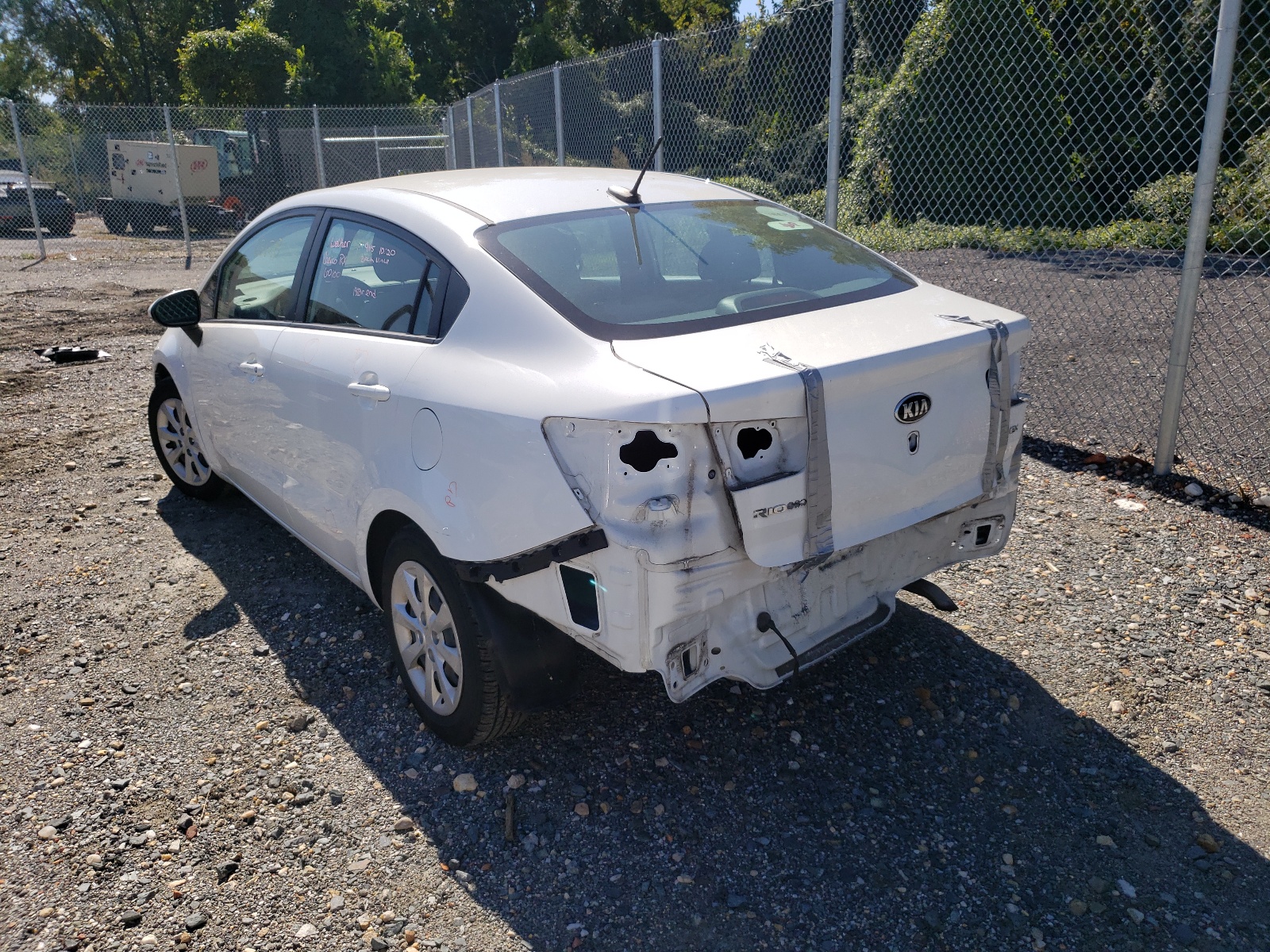 Zdjęcie 3 z aukcji – 2017 KIA RIO EX z VIN KNADN4A36H6016681