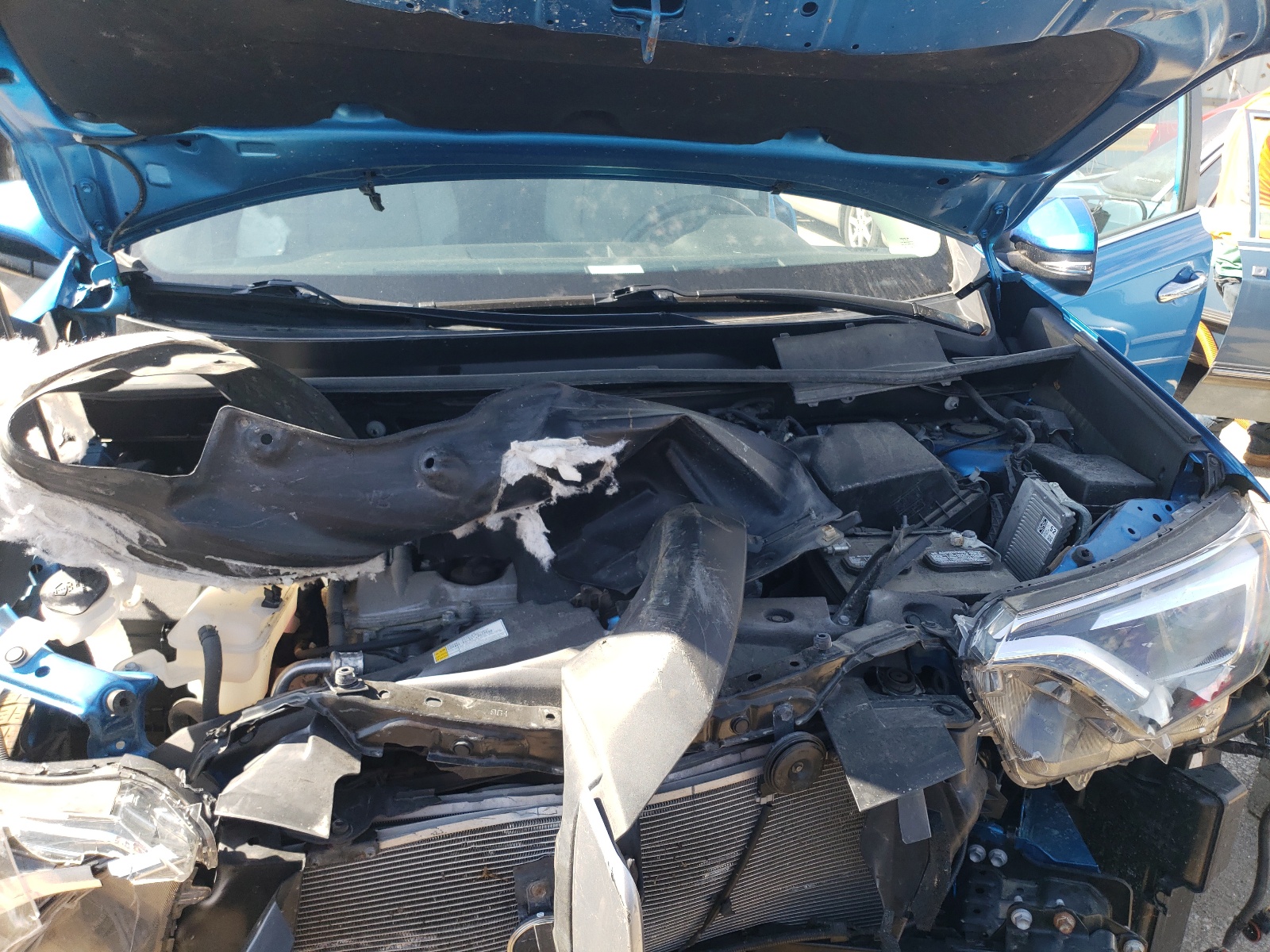 Zdjęcie 7 z aukcji – 2017 TOYOTA RAV4 LIMIT z VIN 2T3DFREV0HW544949