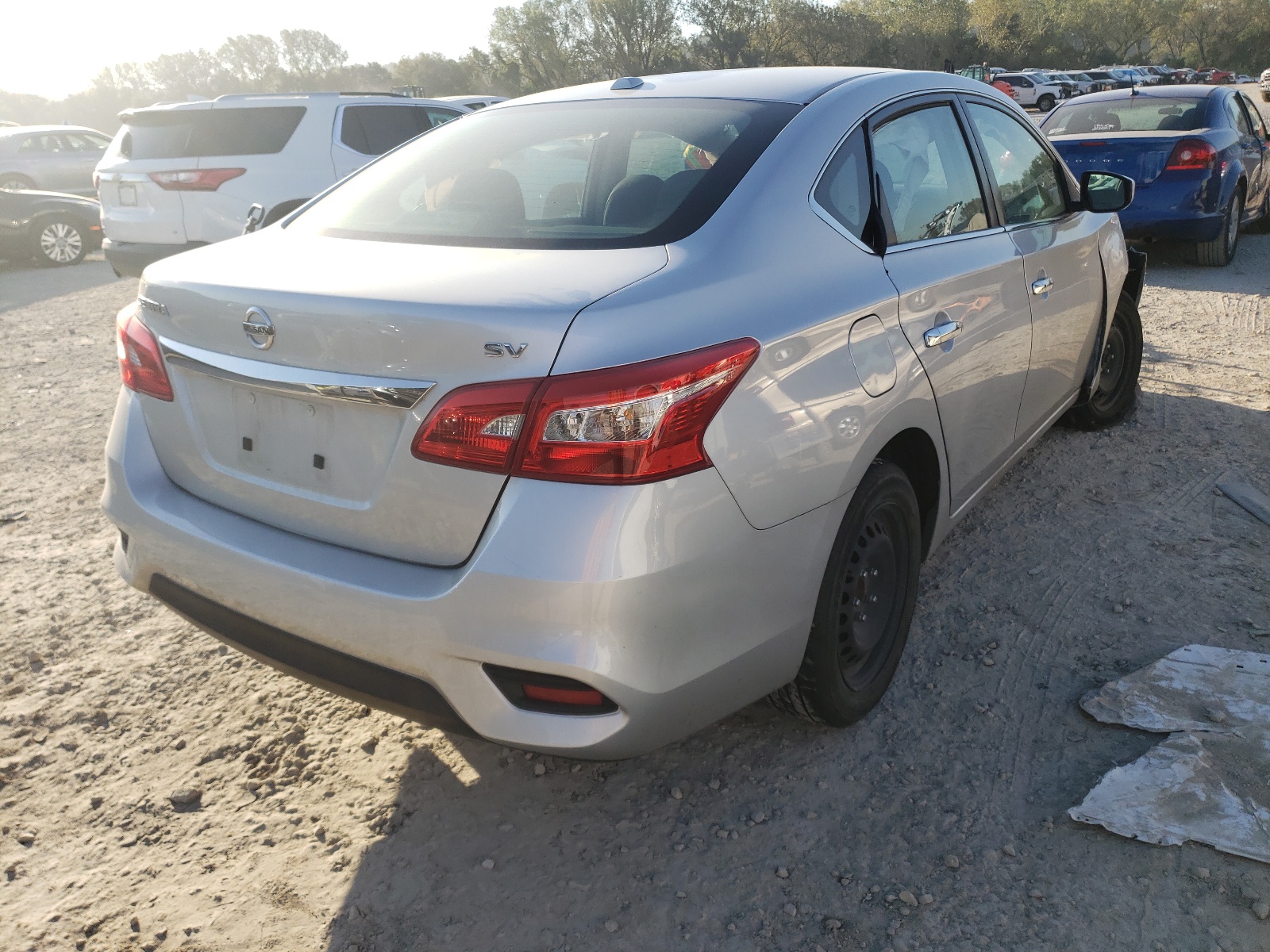 Photo 4 from auction – 2017 NISSAN SENTRA S with VIN 3N1AB7AP1HY358103