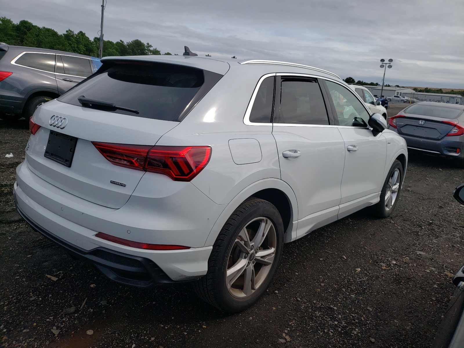 Photo 4 from auction – 2021 AUDI Q3 PREMIUM with VIN WA1DECF34M1023507