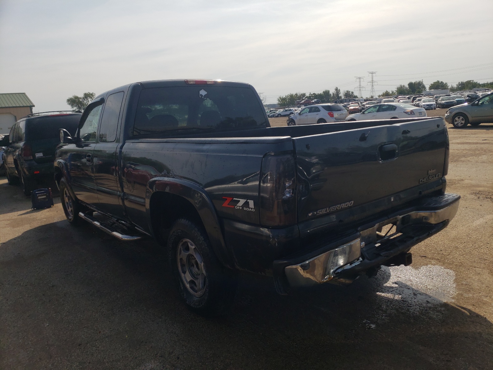 Photo 3 from auction – 2004 CHEVROLET SILVERADO with VIN 1GCEK19T14E141378