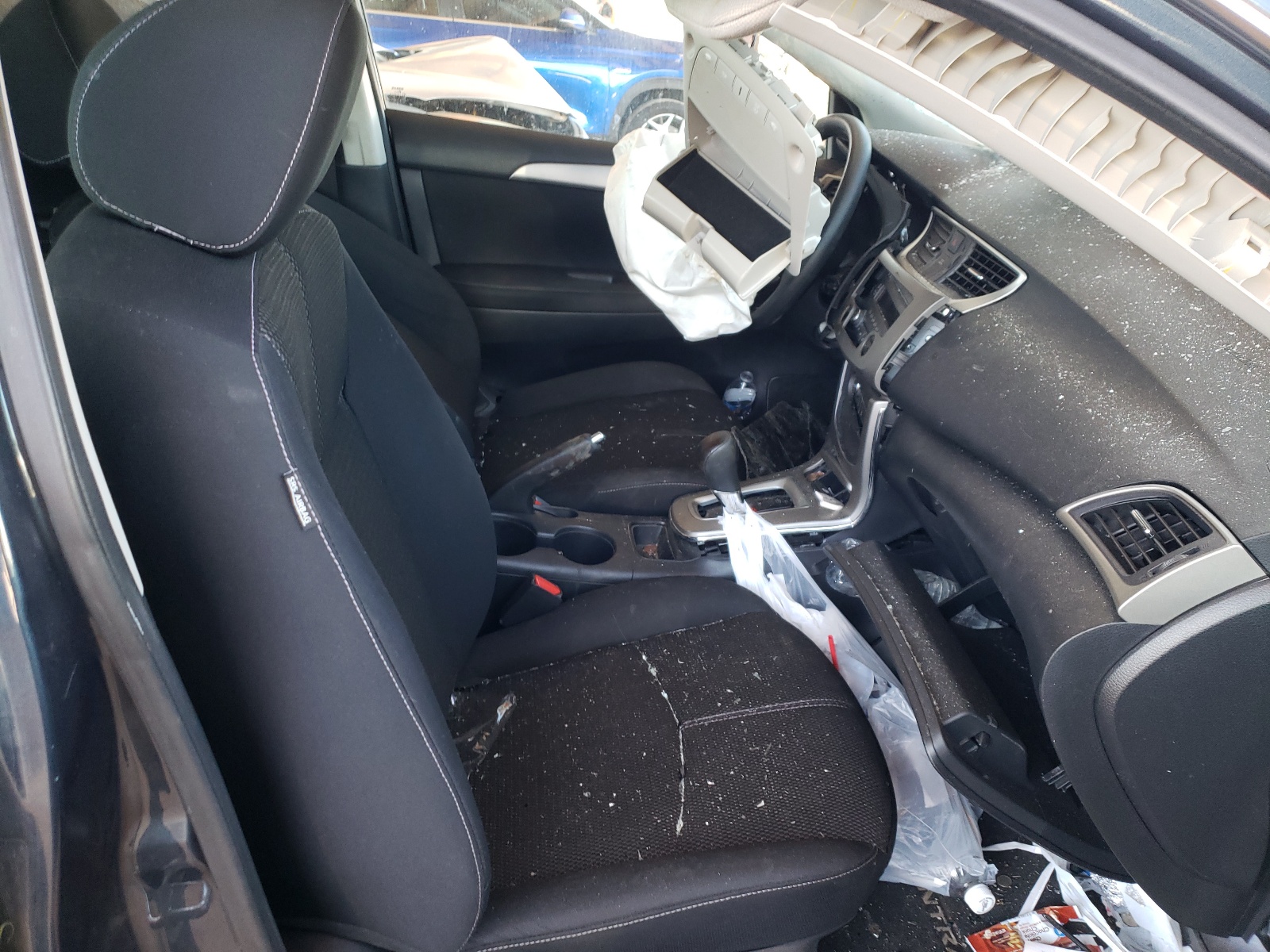 Photo 5 from auction – 2014 NISSAN SENTRA S with VIN 3N1AB7AP7EY262665
