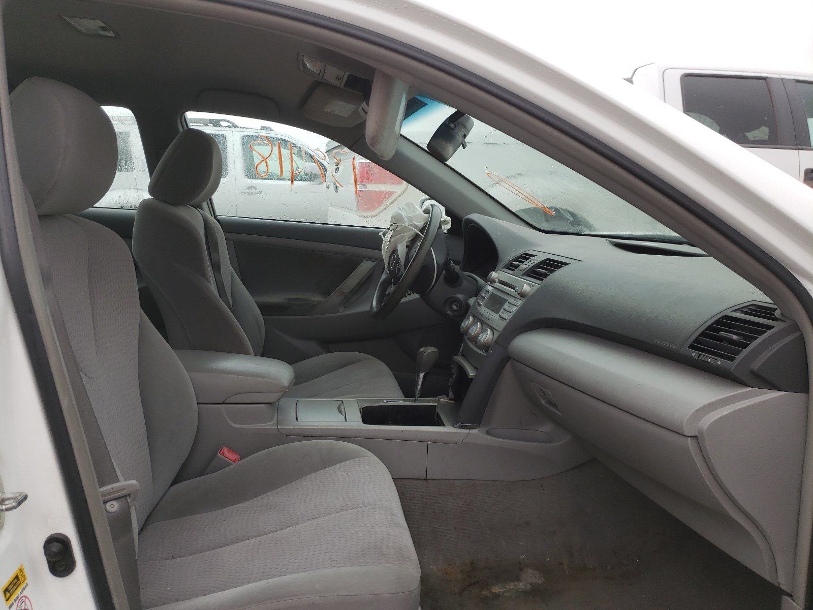 Photo 5 from auction – 2010 TOYOTA CAMRY BASE with VIN 4T1BF3EKXAU504337