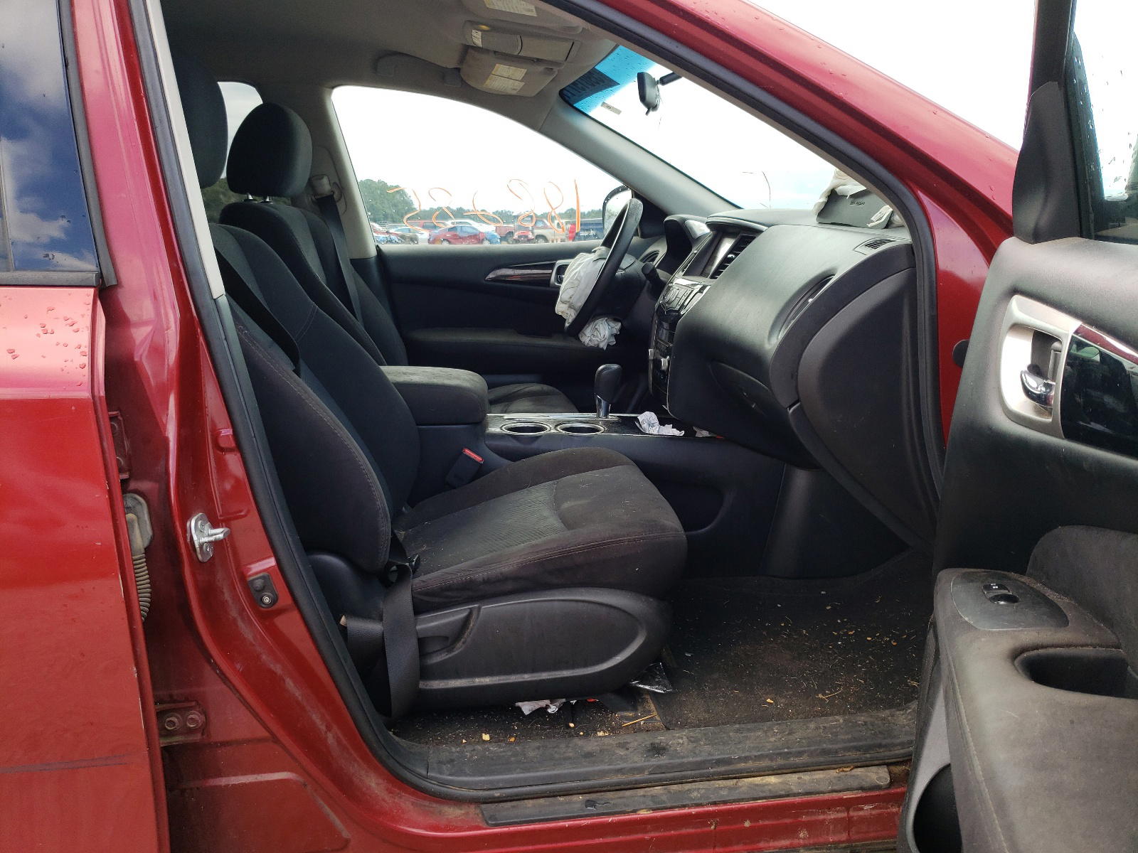 Photo 5 from auction – 2014 NISSAN PATHFINDER with VIN 5N1AR2MN5EC678305