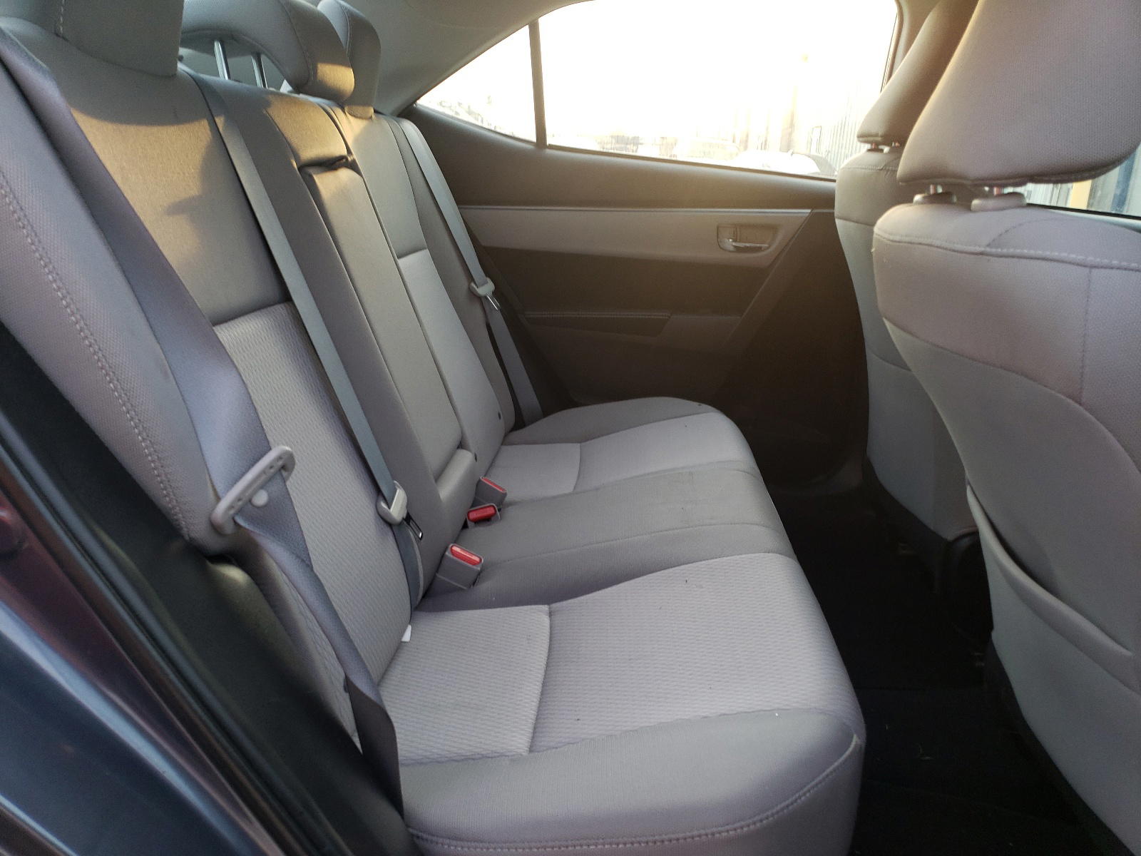 Photo 6 from auction – 2015 TOYOTA COROLLA L with VIN 5YFBURHE1FP295657