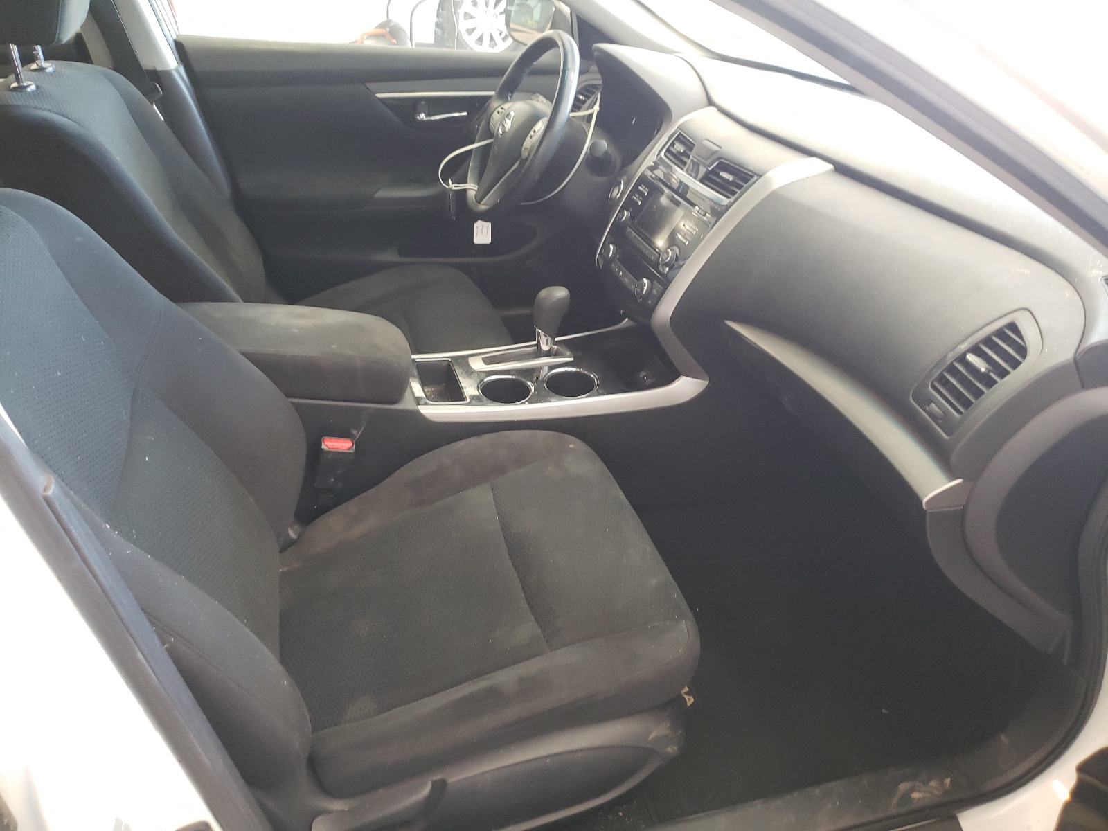 Photo 5 from auction – 2014 NISSAN ALTIMA 2.5 with VIN 1N4AL3AP5EC179818