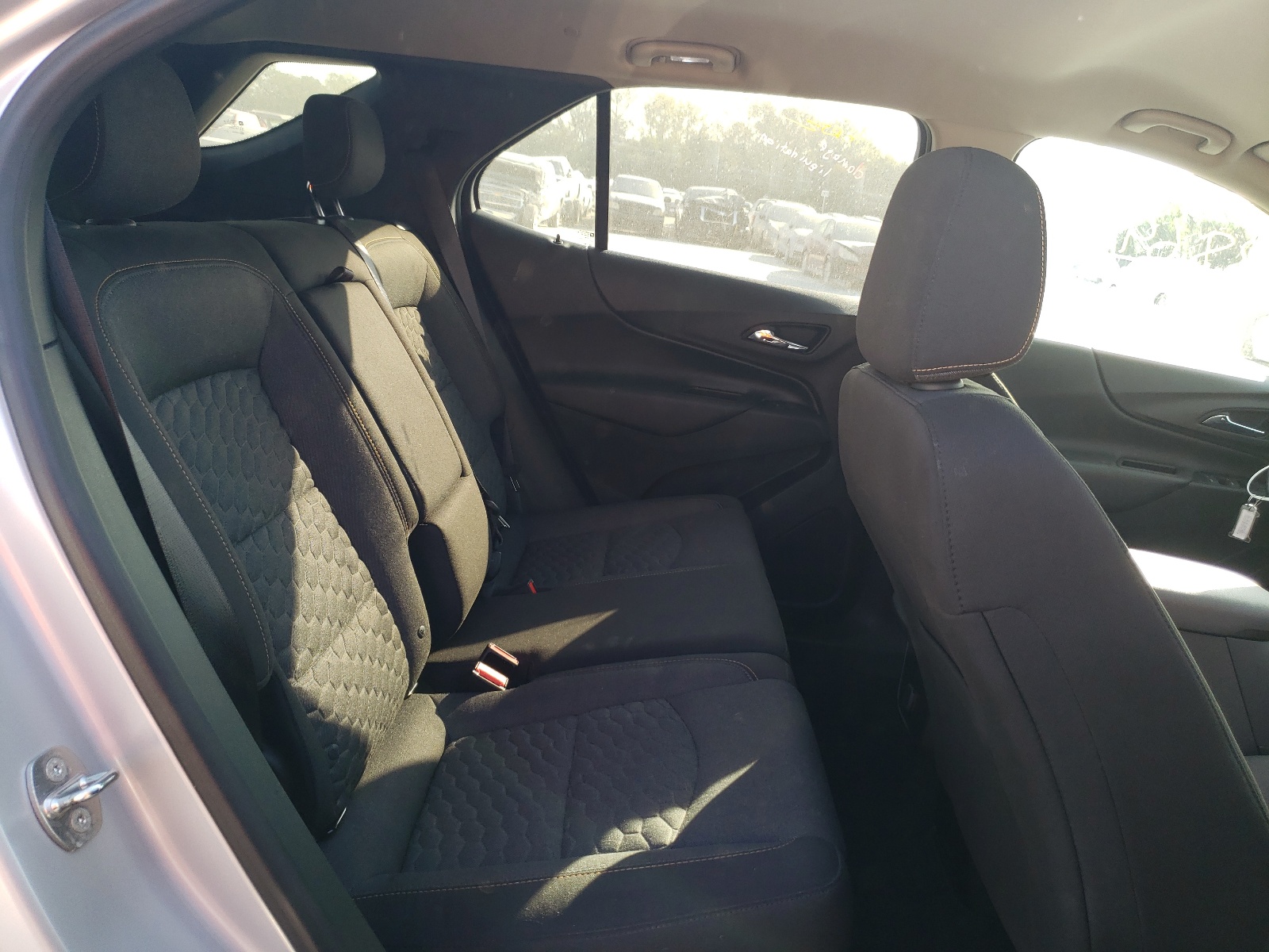 Photo 6 from auction – 2018 CHEVROLET EQUINOX LT with VIN 2GNAXJEVXJ6274669