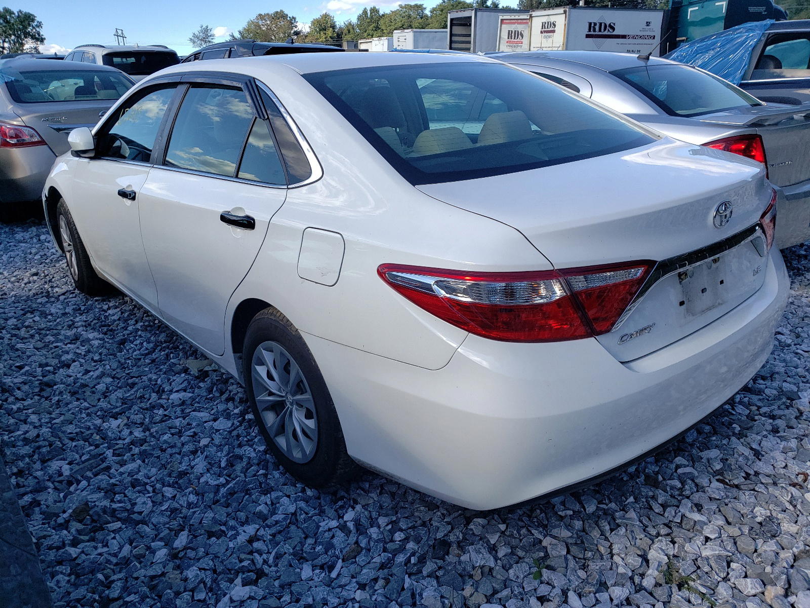 Photo 3 from auction – 2017 TOYOTA CAMRY with VIN 4T1BF1FK7HU385255