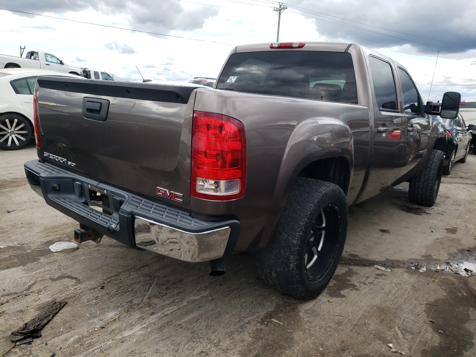Zdjęcie 4 z aukcji – 2007 GMC NEW SIERRA z VIN 2GTEK13MX71584216