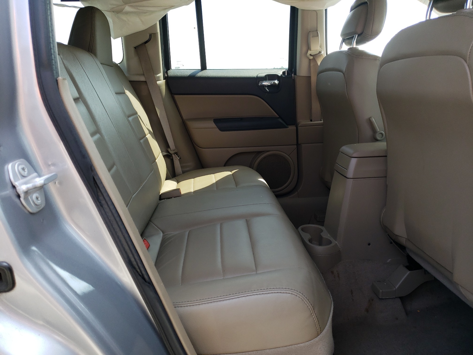 Photo 6 from auction – 2016 JEEP PATRIOT LA with VIN 1C4NJPFA3GD676327