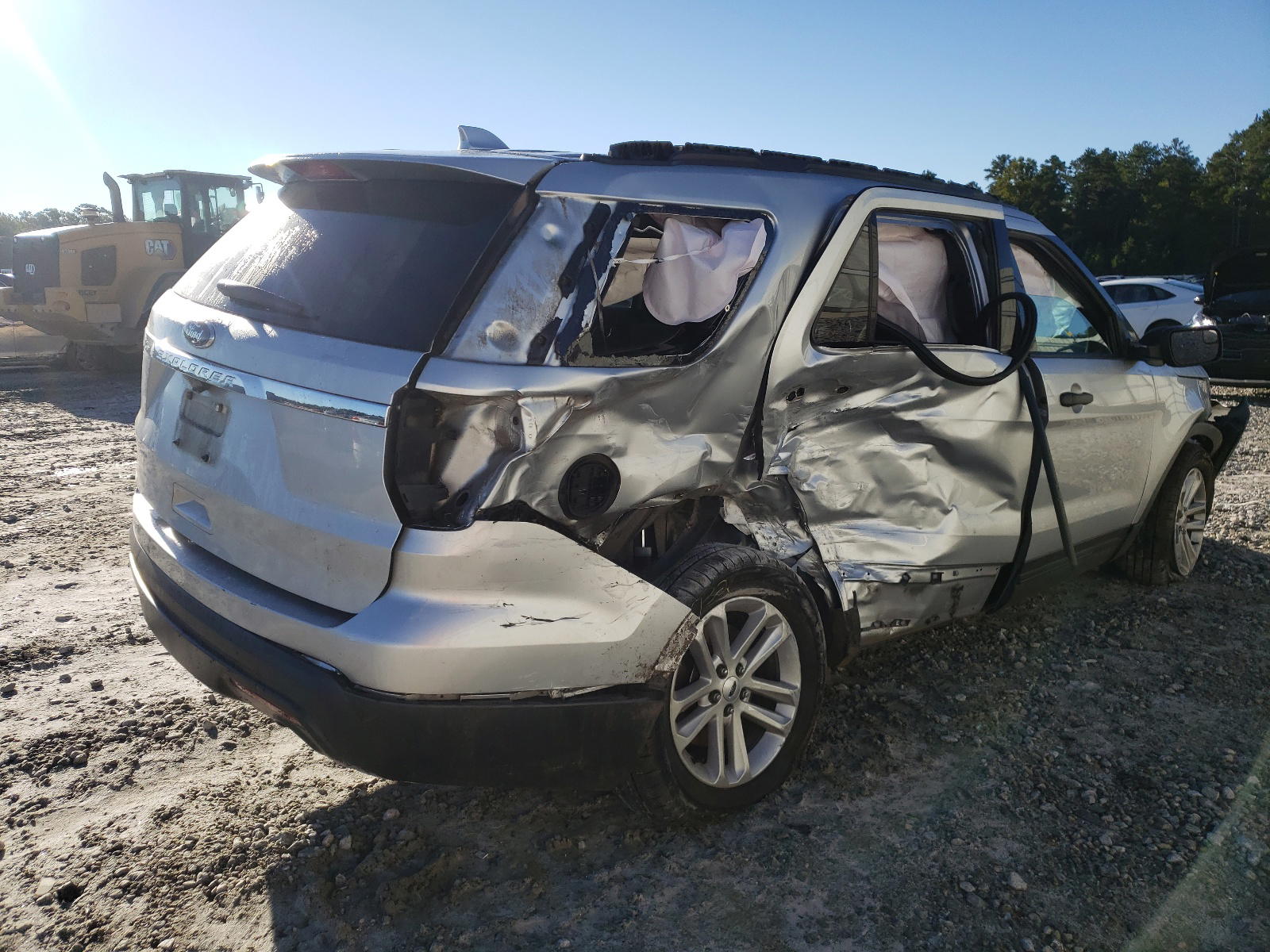 Photo 4 from auction – 2017 FORD EXPLORER with VIN 1FM5K7B81HGE07884