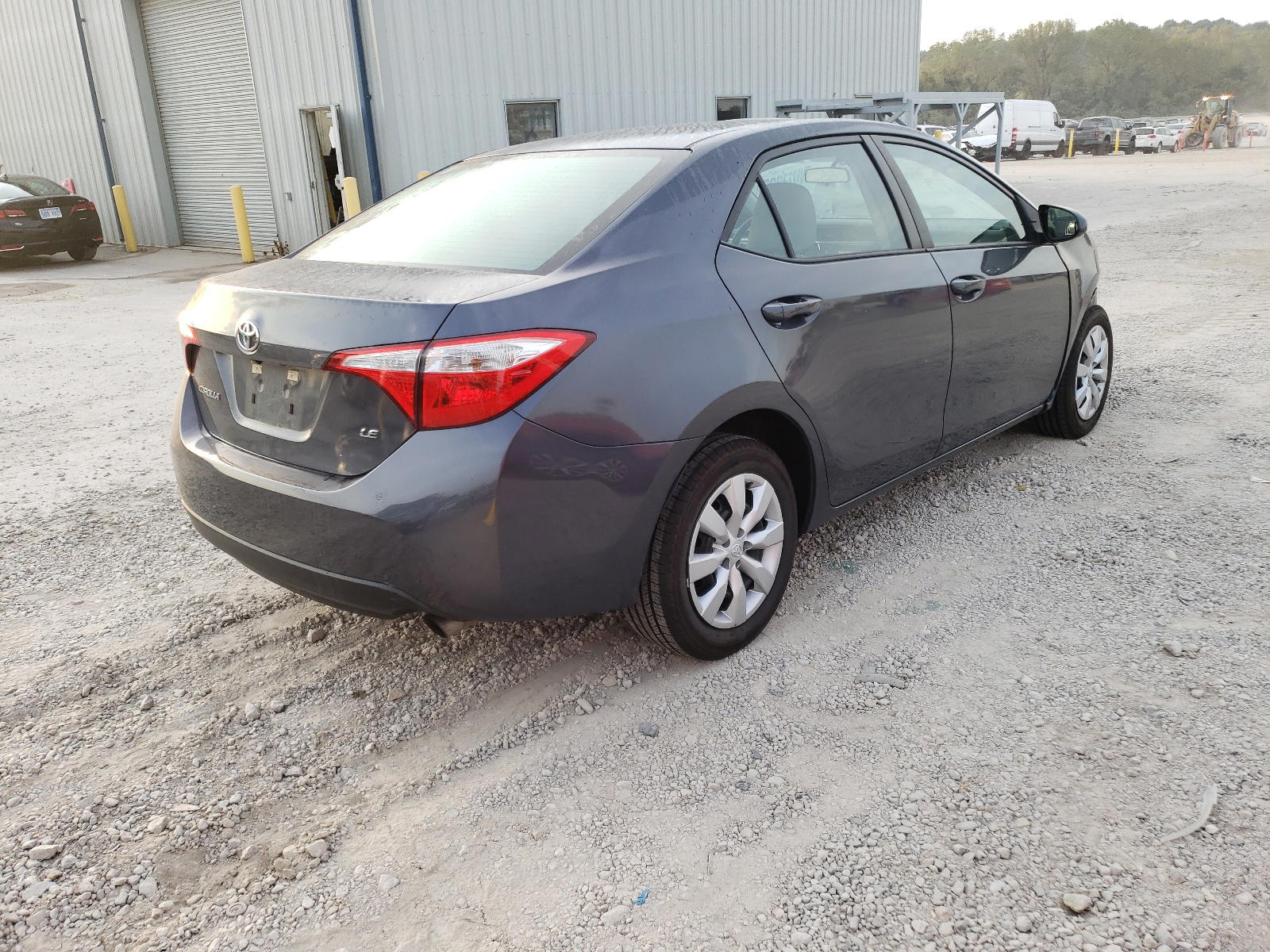 Photo 4 from auction – 2015 TOYOTA COROLLA L with VIN 5YFBURHE1FP295657