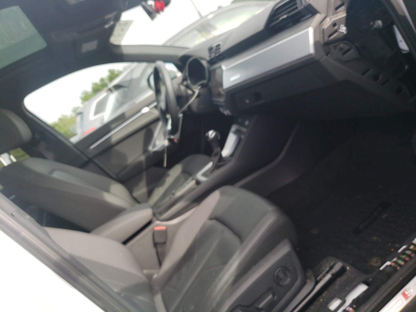 Photo 5 from auction – 2021 AUDI Q3 PREMIUM with VIN WA1DECF34M1023507