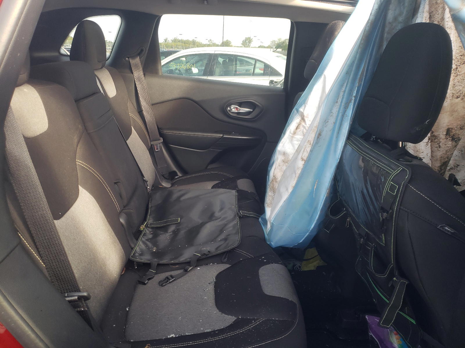 Photo 6 from auction – 2014 JEEP CHEROKEE L with VIN 1C4PJMCSXEW226602