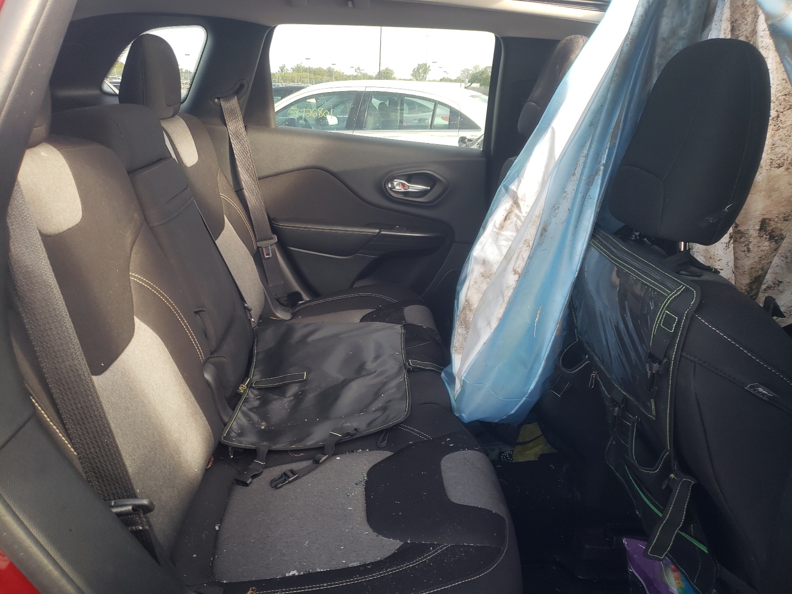 Zdjęcie 6 z aukcji – 2014 JEEP CHEROKEE L z VIN 1C4PJMCSXEW226602