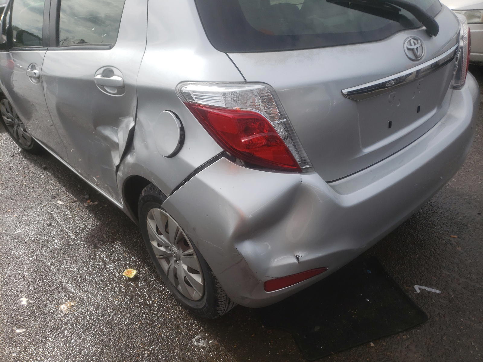 Photo 9 from auction – 2012 TOYOTA YARIS with VIN JTDKTUD37CD538896