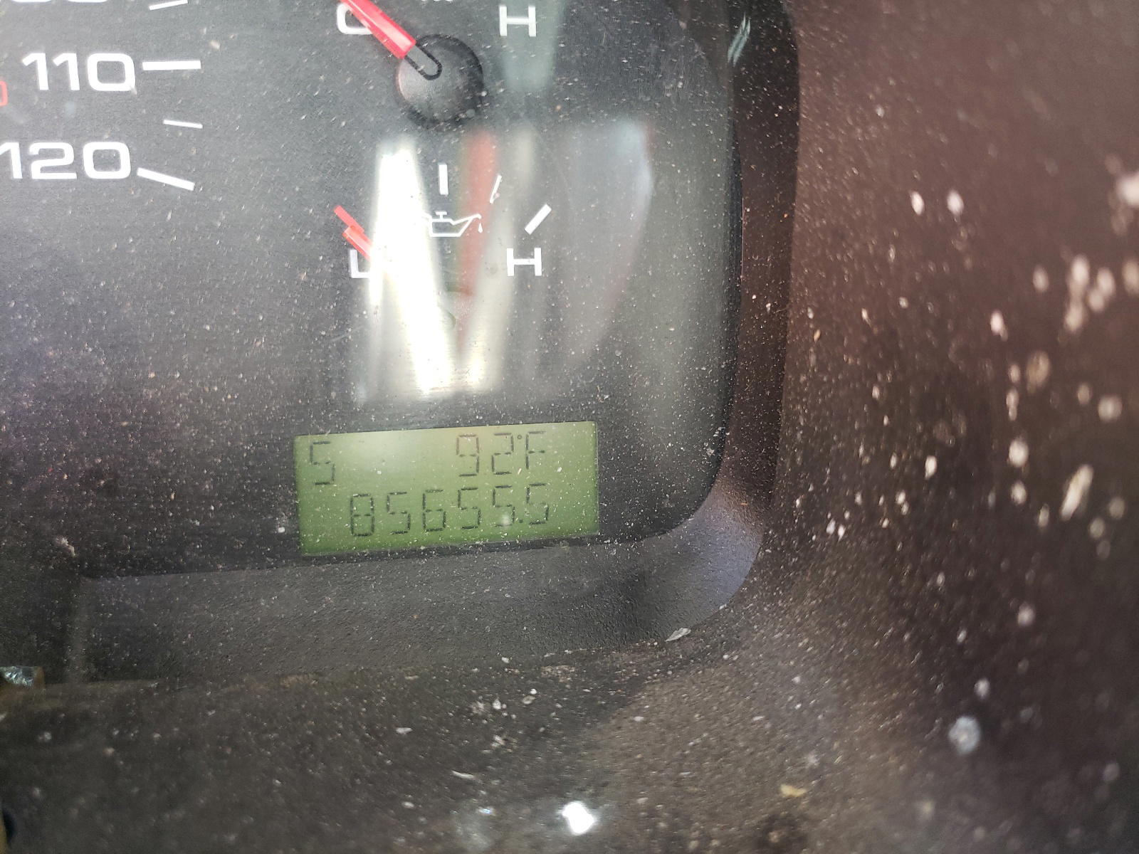 Photo 8 from auction – 2004 FORD F150 with VIN 1FTRX12W34NA59868