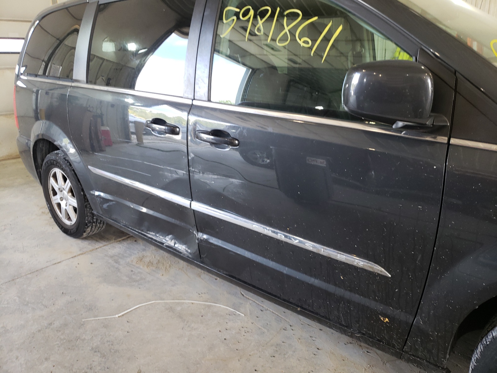 Photo 9 from auction – 2012 CHRYSLER TOWN & COU with VIN 2C4RC1BG4CR287125