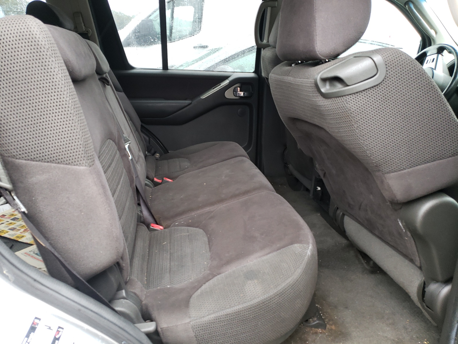 Photo 6 from auction – 2005 NISSAN PATHFINDER with VIN 5N1AR18WX5C732324