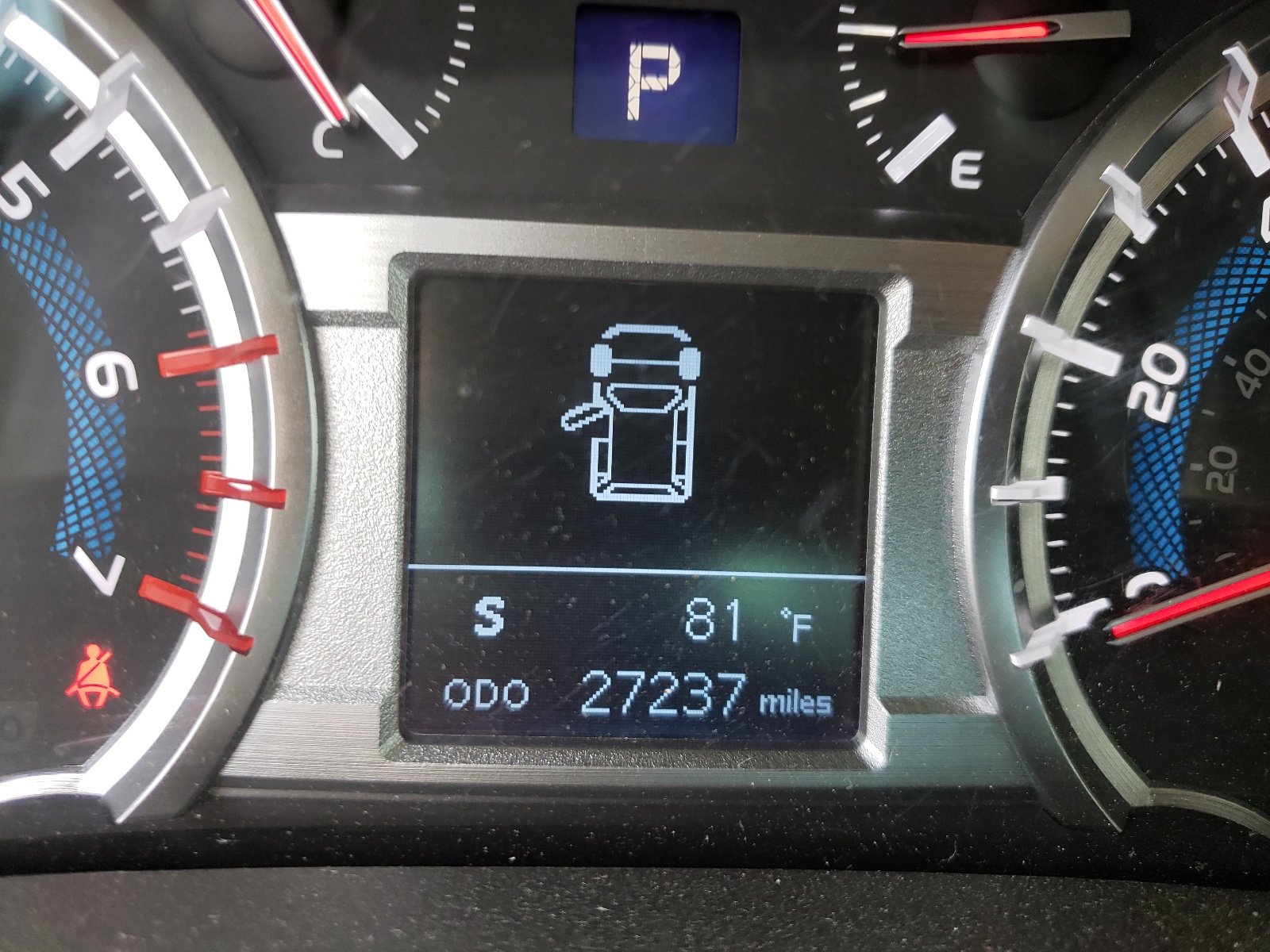 Photo 8 from auction – 2019 TOYOTA 4RUNNER SR with VIN JTEBU5JRXK5719037