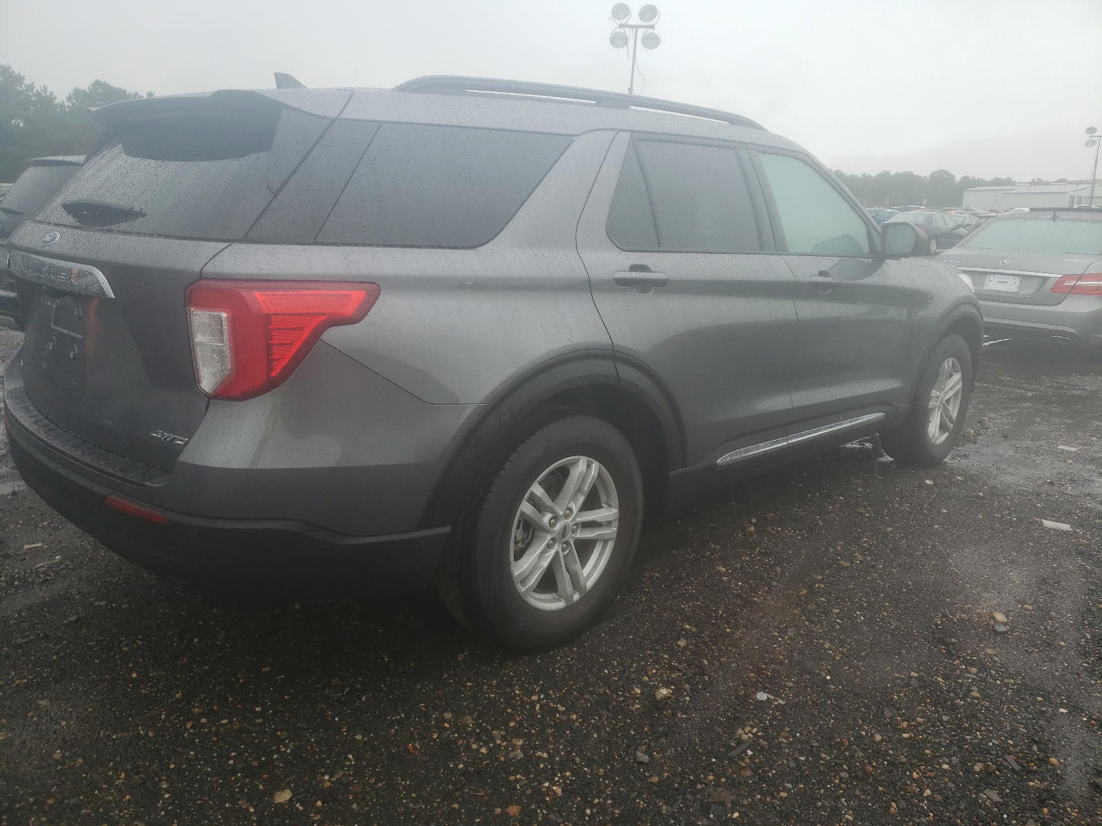 Photo 4 from auction – 2021 FORD EXPLORER X with VIN 1FMSK8DH0MGB38311