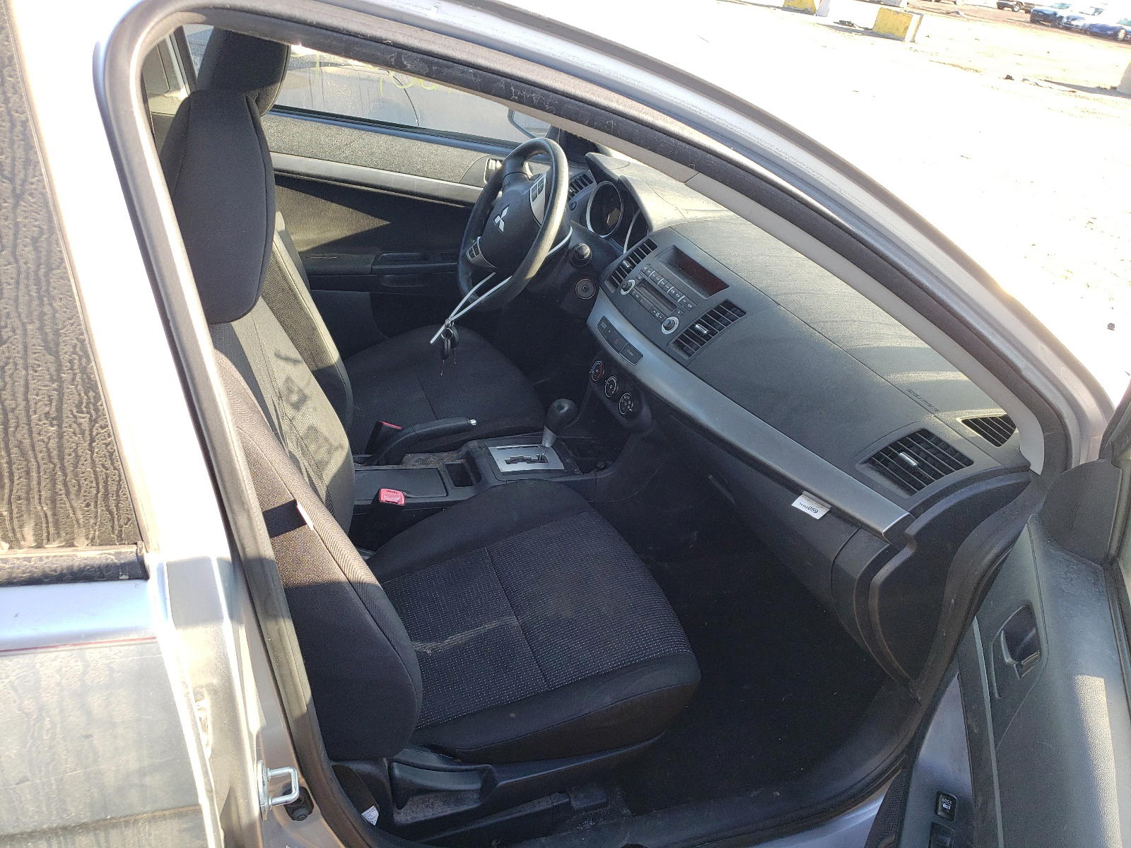 Photo 5 from auction – 2011 MITSUBISHI LANCER with VIN JA32U2FU3BU006517