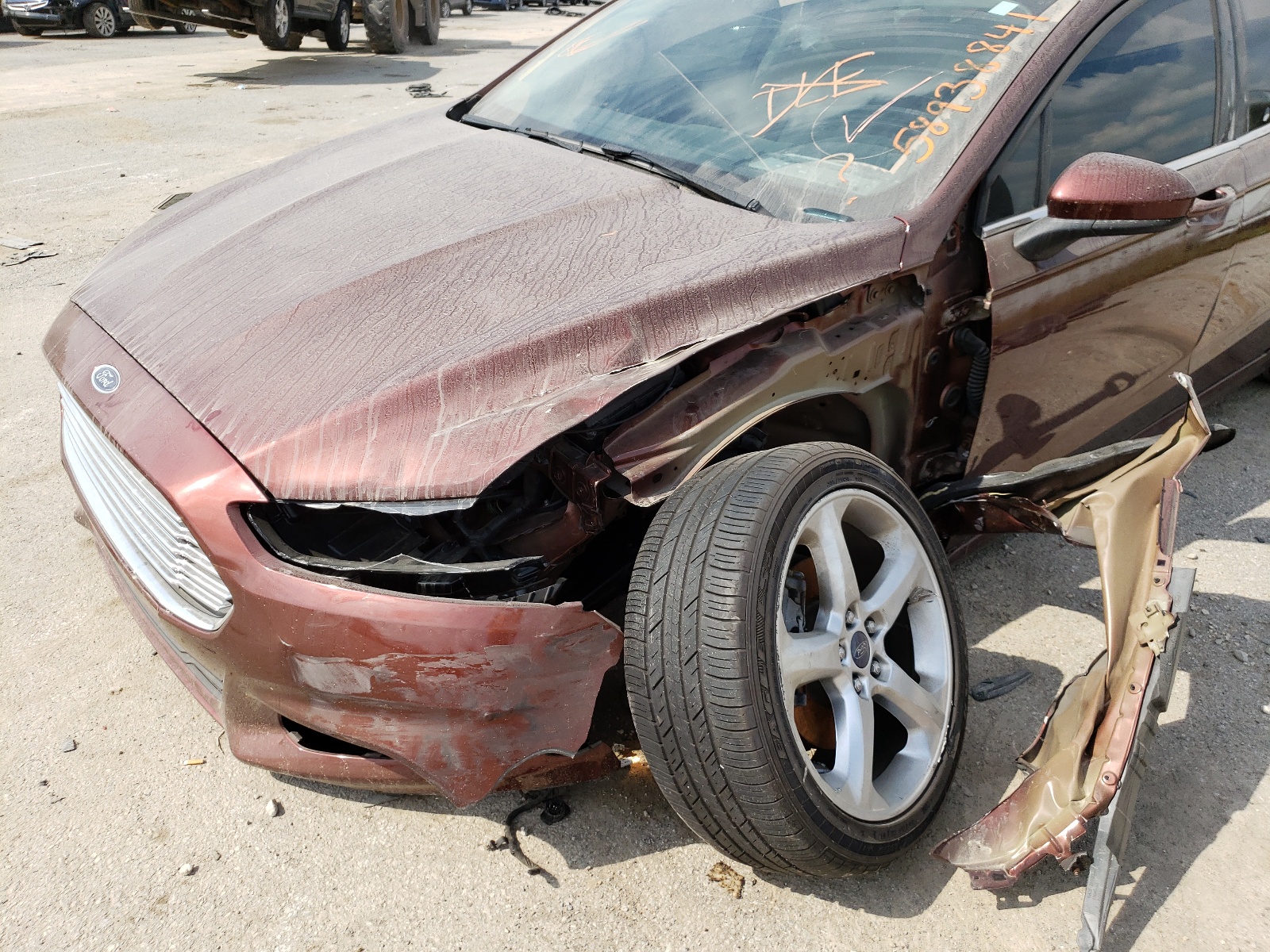 Photo 9 from auction – 2016 FORD FUSION S with VIN 3FA6P0G74GR295872