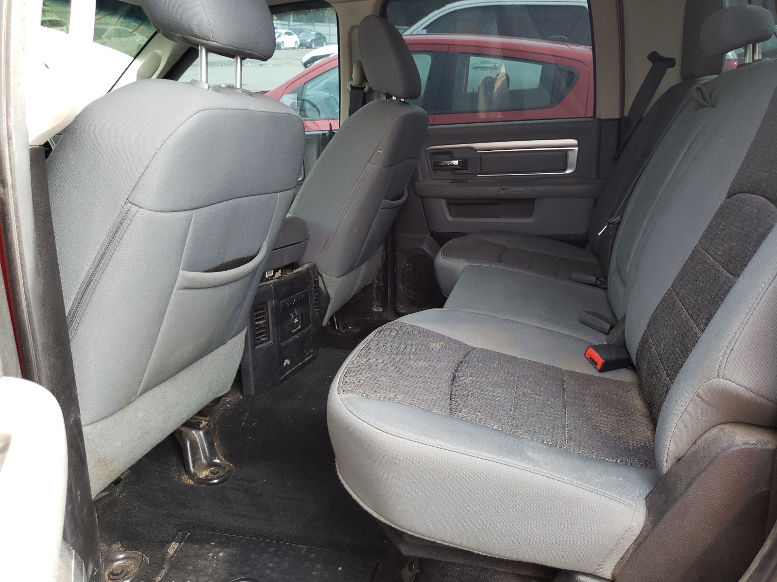 Zdjęcie 6 z aukcji – 2013 RAM 1500 SLT z VIN 1C6RR7LTXDS678185
