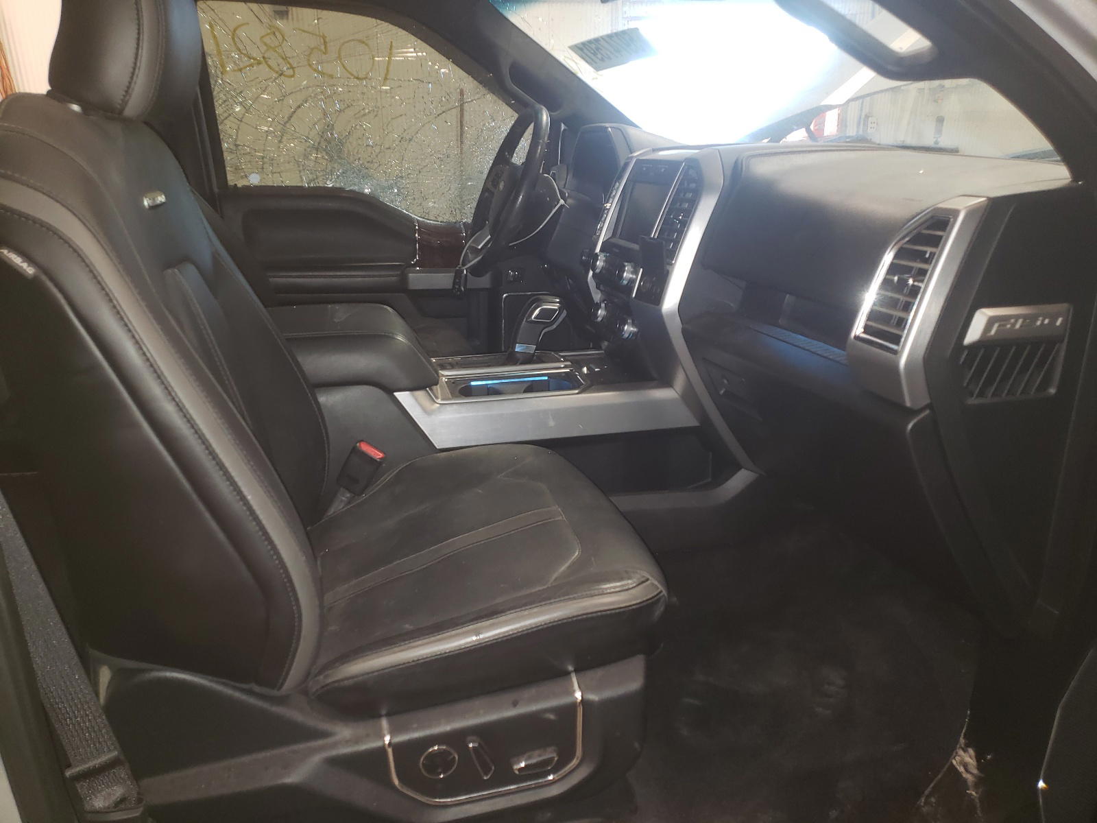 Photo 5 from auction – 2015 FORD F150 SUPER with VIN 1FTEW1EG0FFC64762