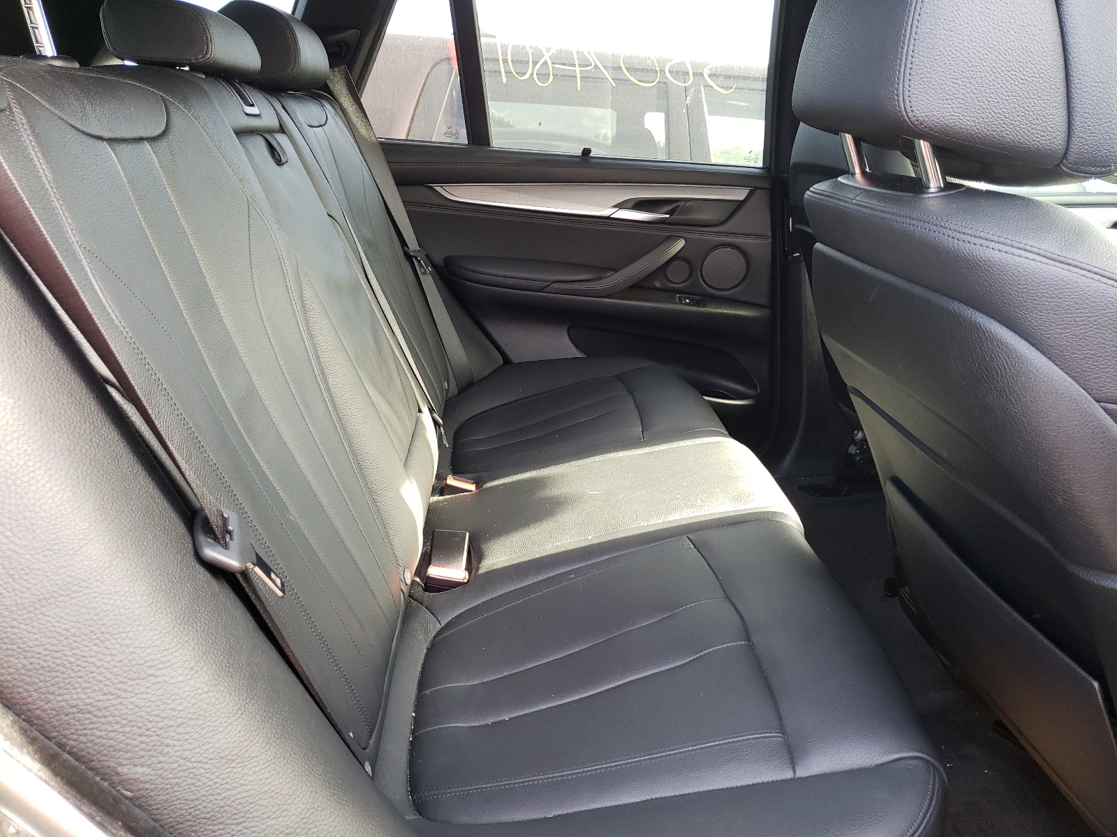 Photo 6 from auction – 2017 BMW X5 XDRIVE5 with VIN 5UXKR6C59H0J84017