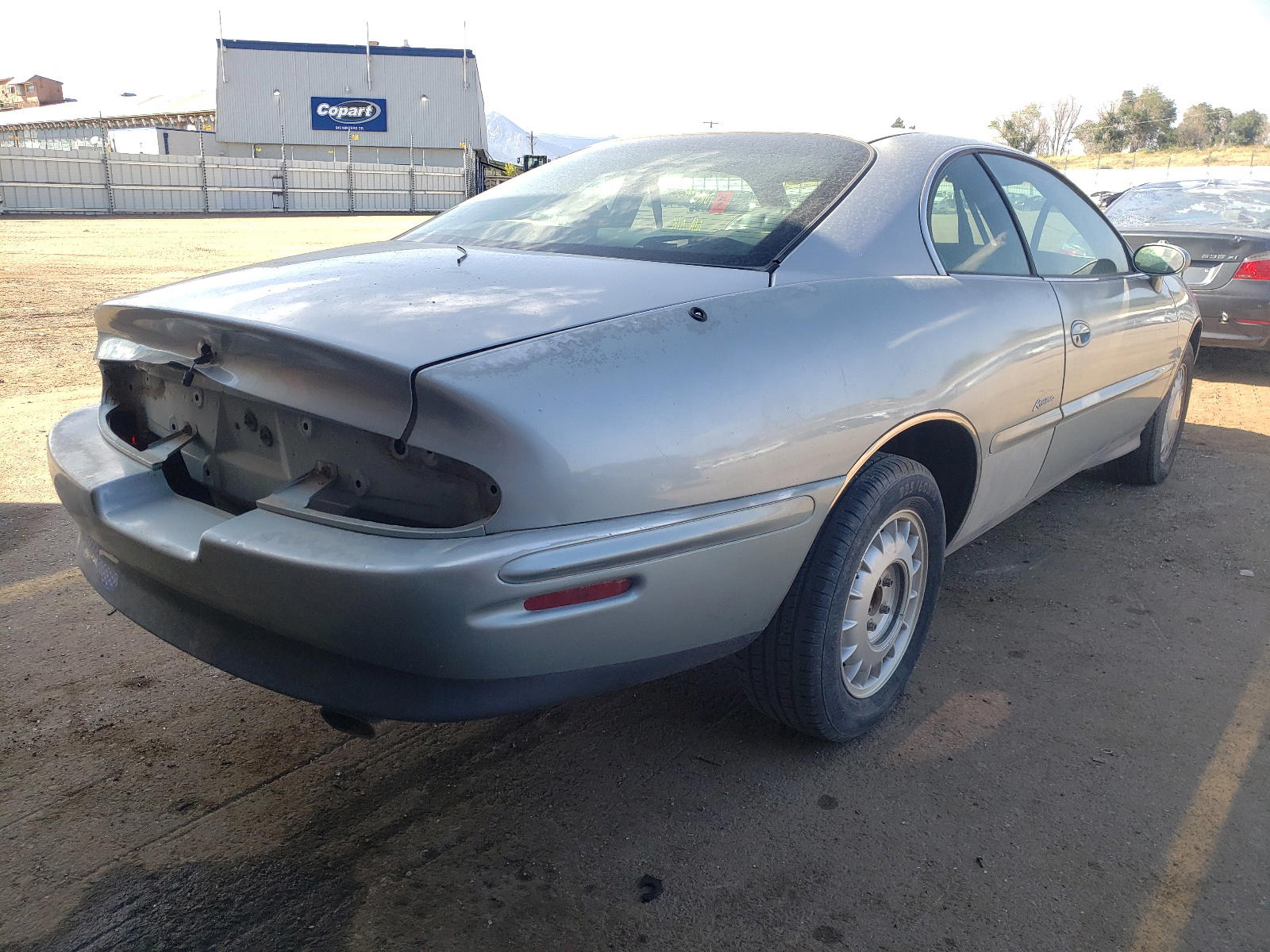 Photo 4 from auction – 1995 BUICK RIVIERA with VIN 1G4GD22K5S4729020