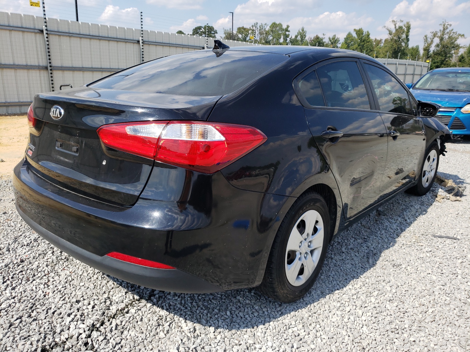 Photo 4 from auction – 2015 KIA FORTE LX with VIN KNAFK4A61F5287386
