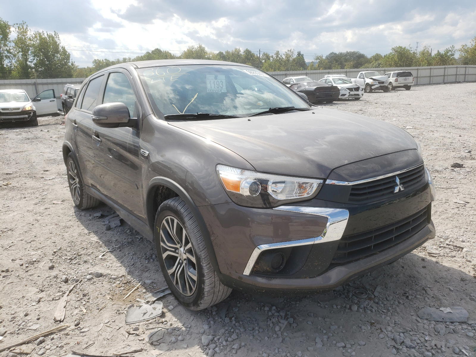 MITSUBISHI OUTLANDER 2017 with VIN JA4AP3AU4HZ016366 - Photo from auction