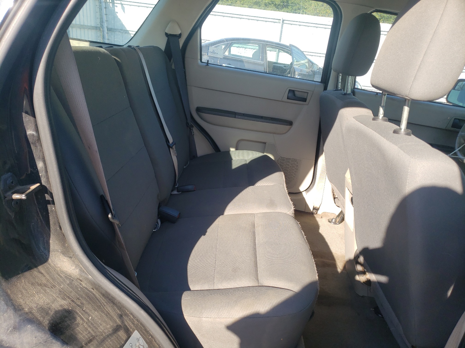Фото 6 с аукциона – 2011 FORD ESCAPE XLS с VIN 1FMCU0C74BKA05506