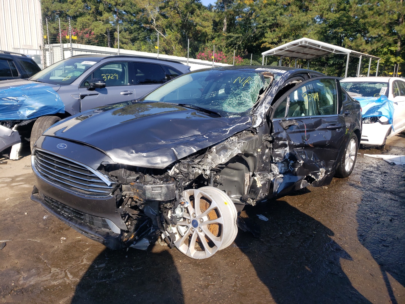 Photo 2 from auction – 2019 FORD FUSION SE with VIN 3FA6P0HD0KR277768