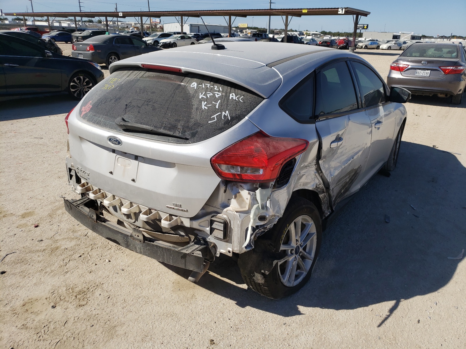 Фото 4 с аукциона – 2015 FORD FOCUS SE с VIN 1FADP3K25FL234967