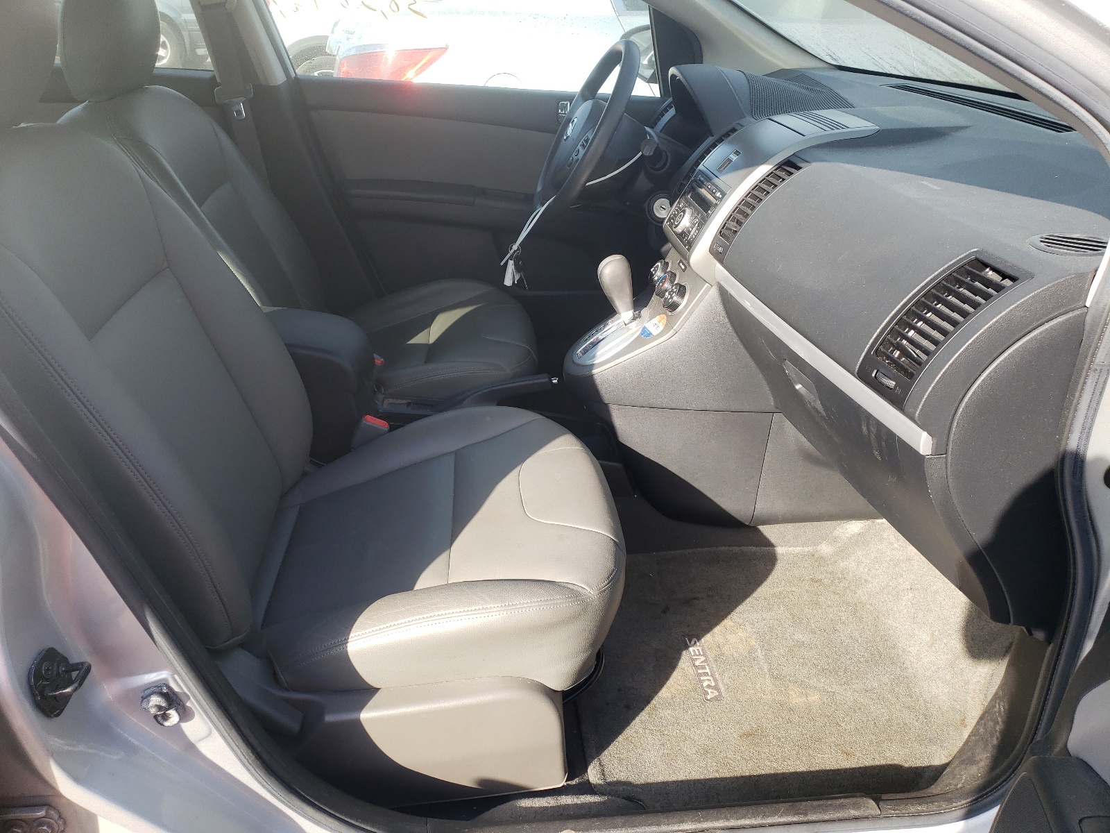 Photo 5 from auction – 2011 NISSAN SENTRA 2.0 with VIN 3N1AB6AP5BL671976