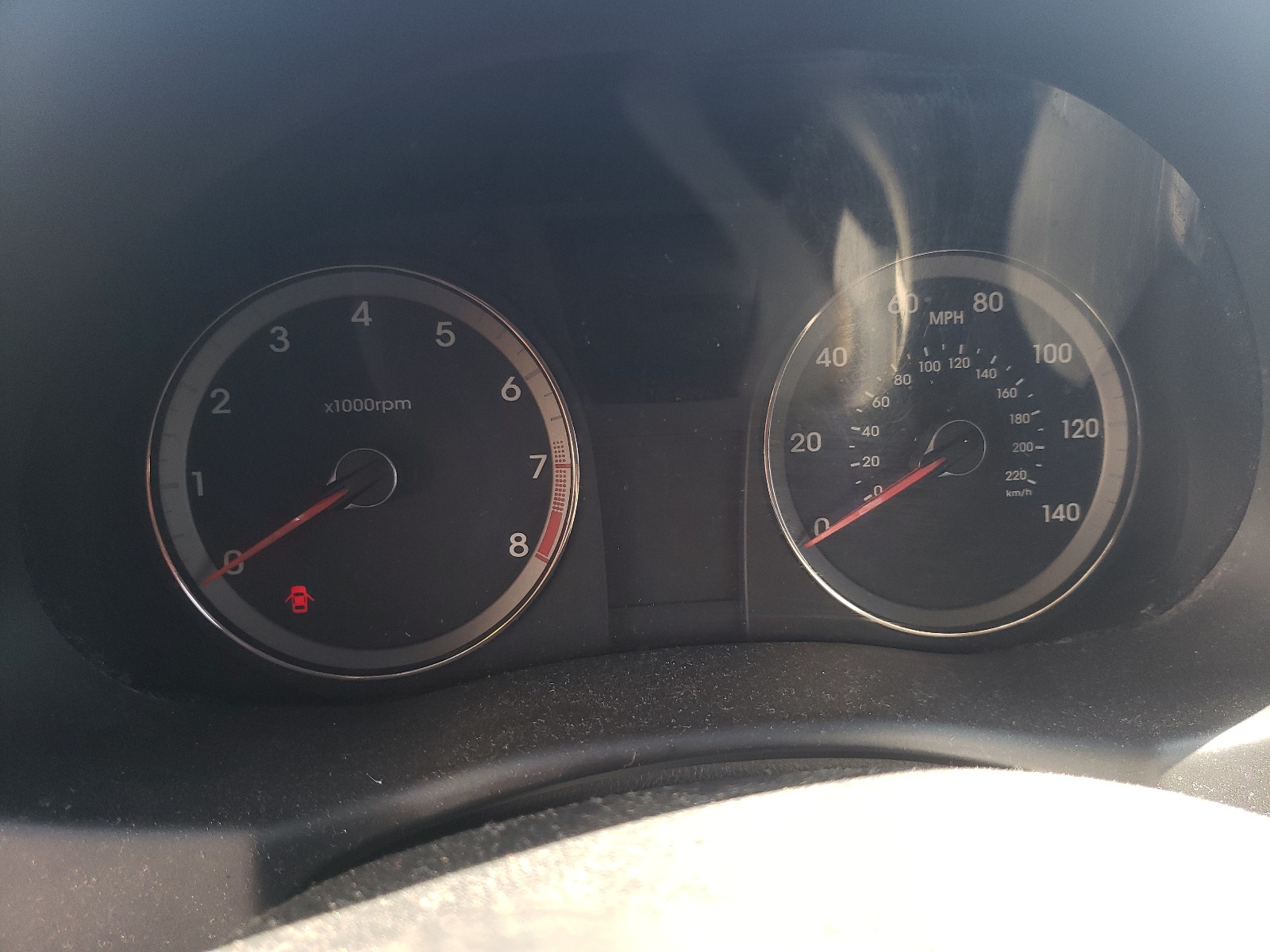 Photo 8 from auction – 2012 HYUNDAI ACCENT GLS with VIN KMHCU5AE0CU006351