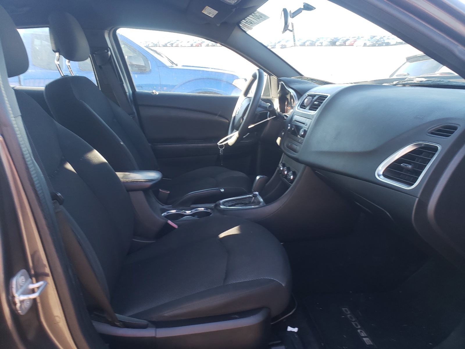 Zdjęcie 5 z aukcji – 2014 DODGE AVENGER SE z VIN 1C3CDZAB3EN181910