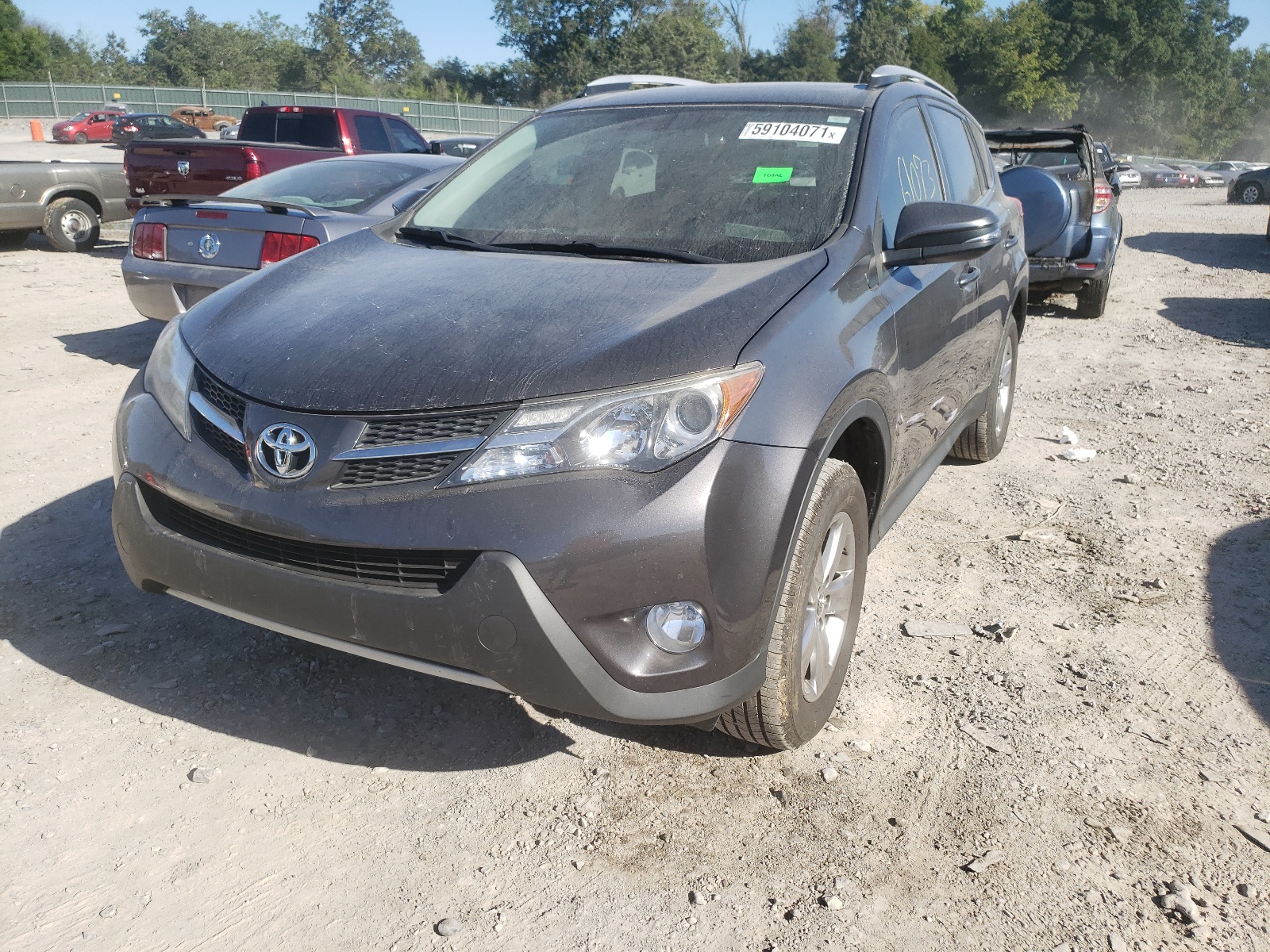 Photo 2 from auction – 2015 TOYOTA RAV4 XLE with VIN 2T3WFREV1FW173158