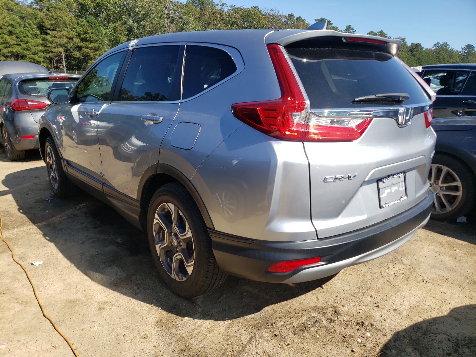 Photo 3 from auction – 2018 HONDA CR-V EX with VIN 7FARW2H56JE033979