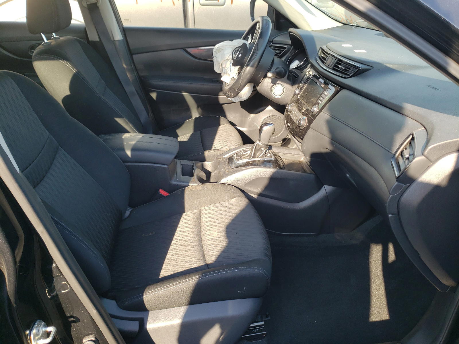 Photo 5 from auction – 2018 NISSAN ROGUE S with VIN KNMAT2MT1JP516940
